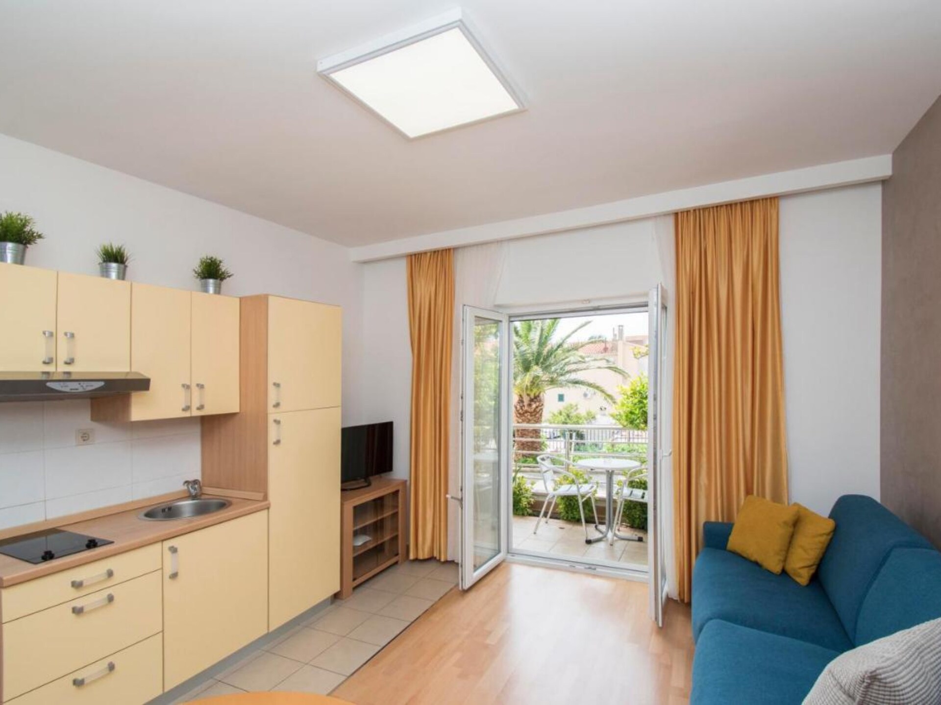4-persoons appartement in Tucepi op 300 meter van het strand - foto 3