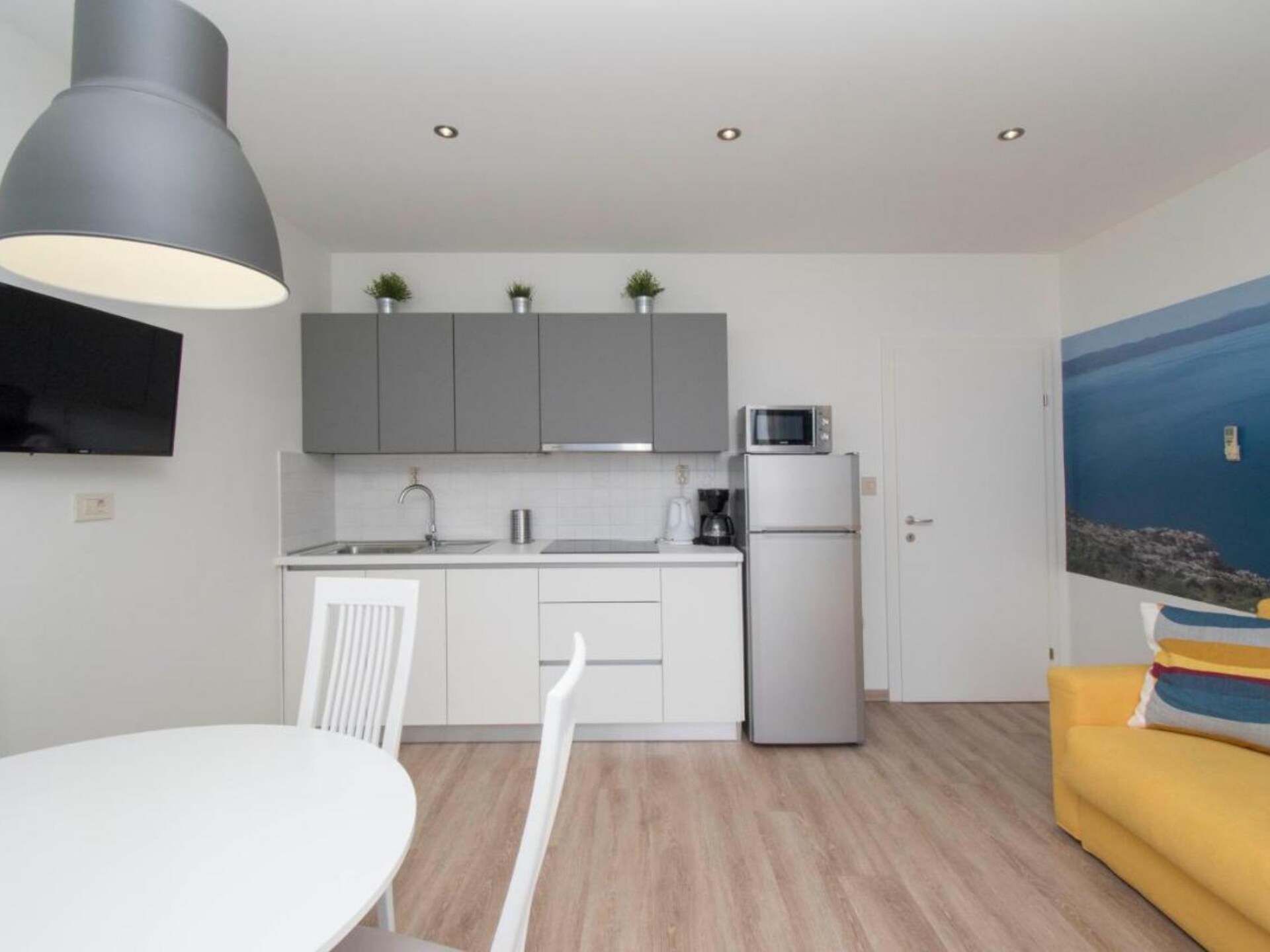 Op 300 m van het strand: Comfortabel appartement in Tucepi - foto 11