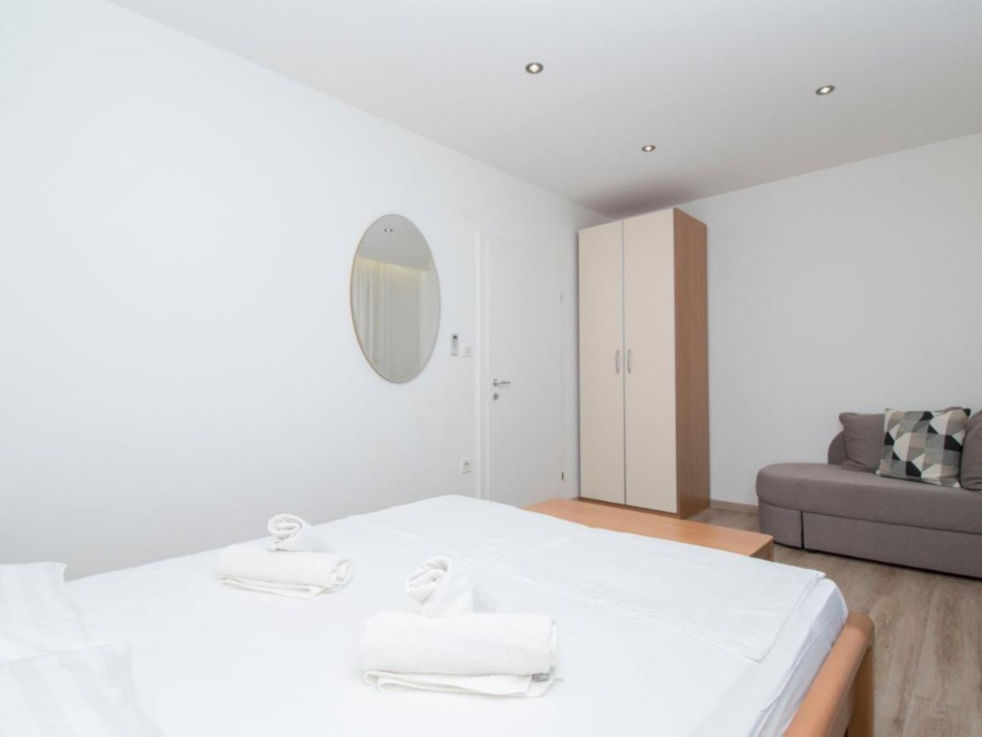 Op 300 m van het strand: Comfortabel appartement in Tucepi - foto 7