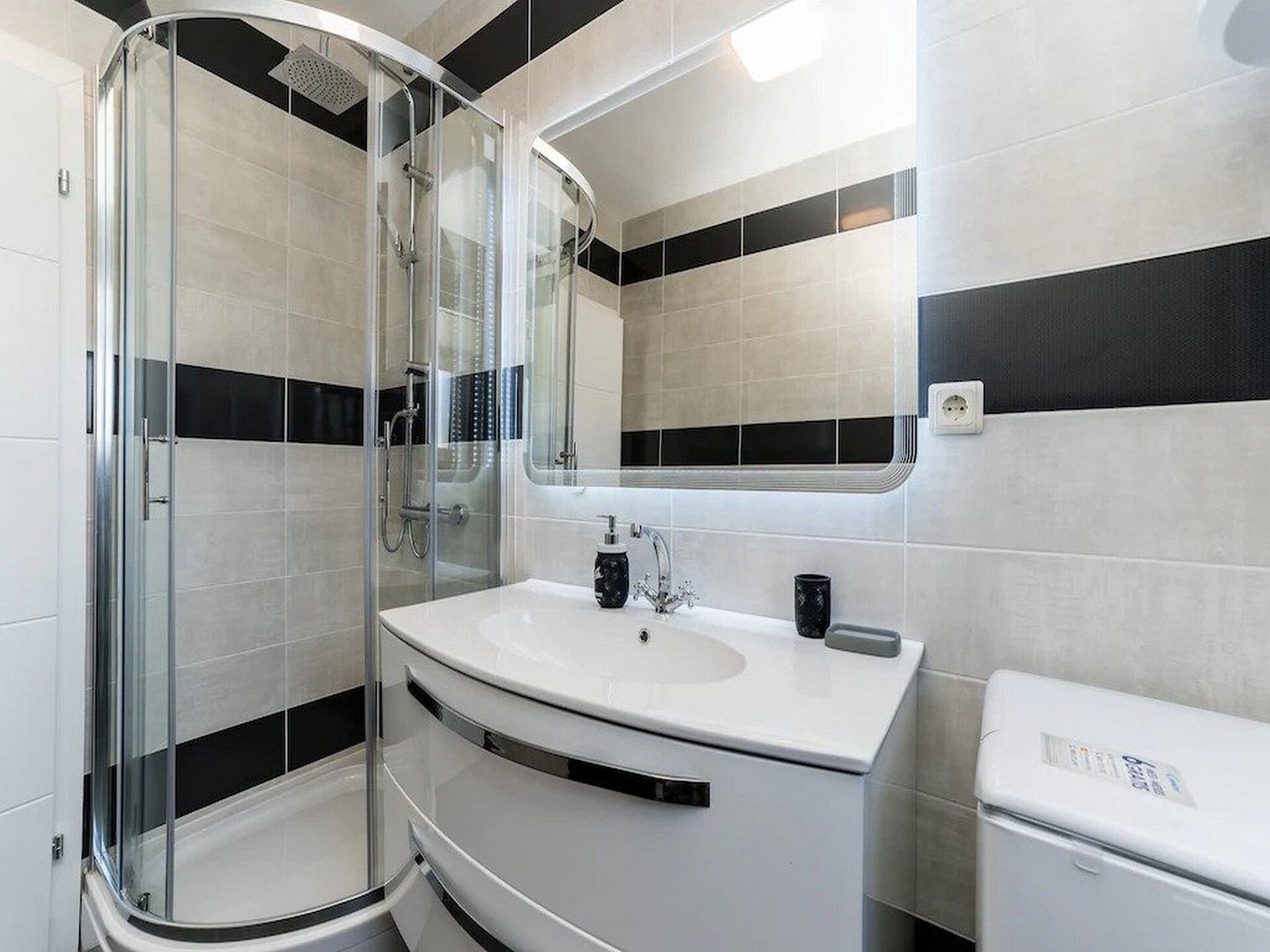 Villa Camellia: Fijne villa met privézwembad op 200m van strand in Kruševo - foto 11