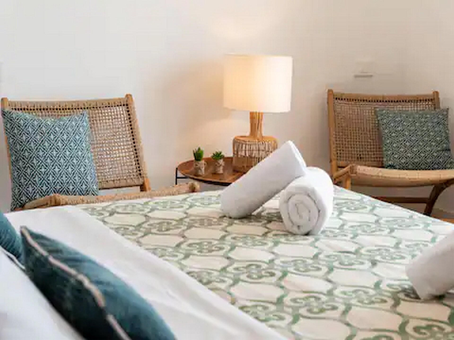 Luxe appartement met zeezicht op 10 meter van het strand in Trogir - foto 7