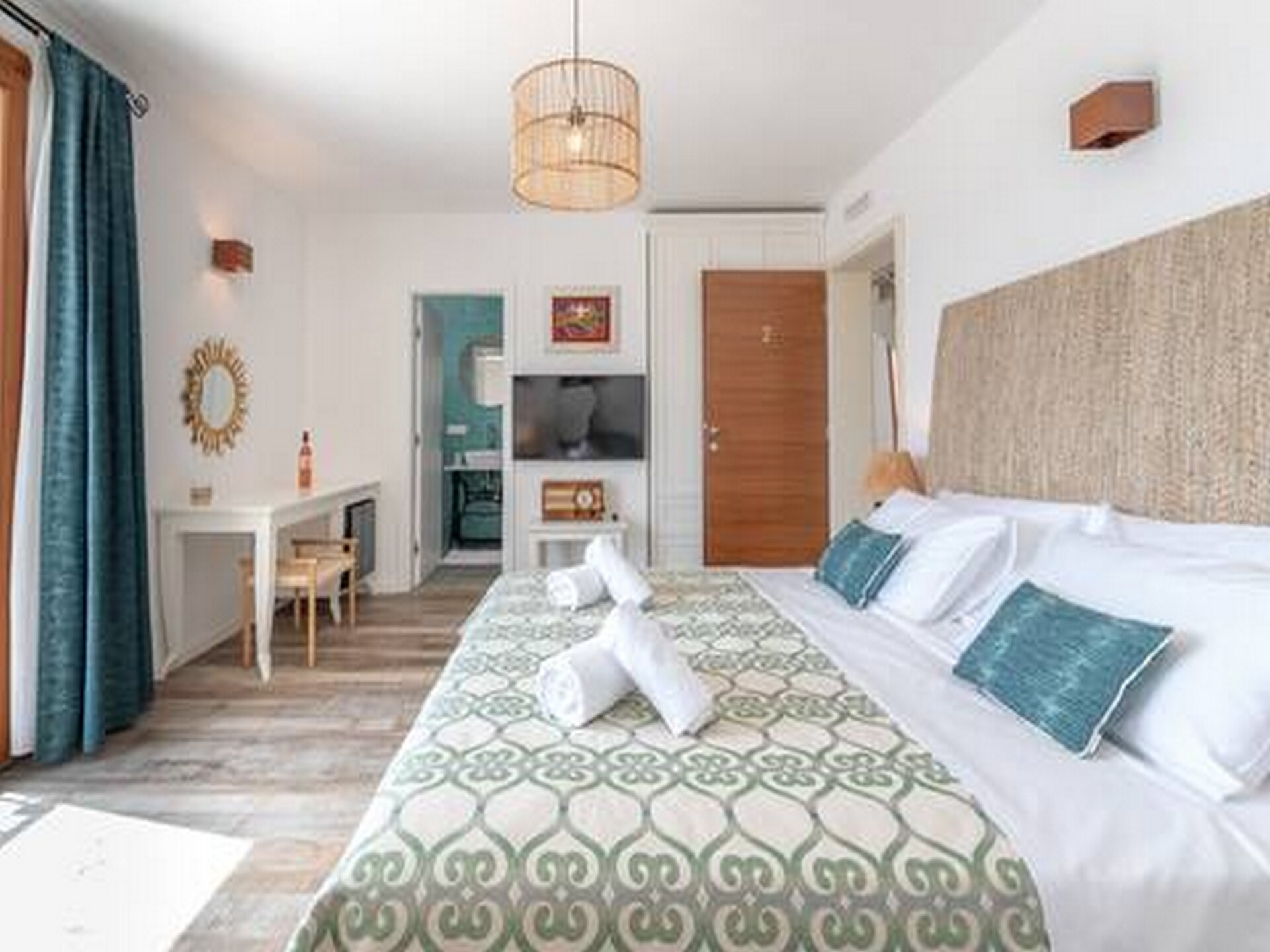 Luxe appartement met zeezicht op 10 meter van het strand in Trogir - foto 8