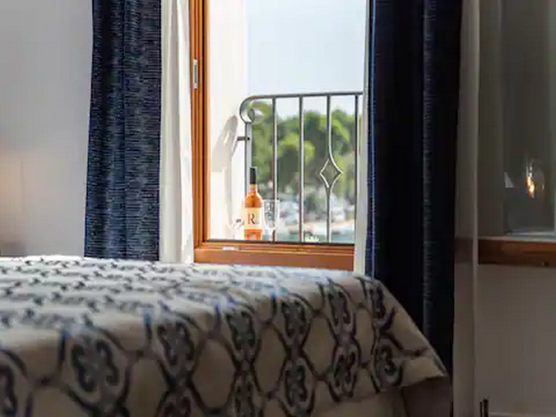 Luxe appartement met zeezicht op 10 meter van het strand in Trogir · 2 pers. - foto 7