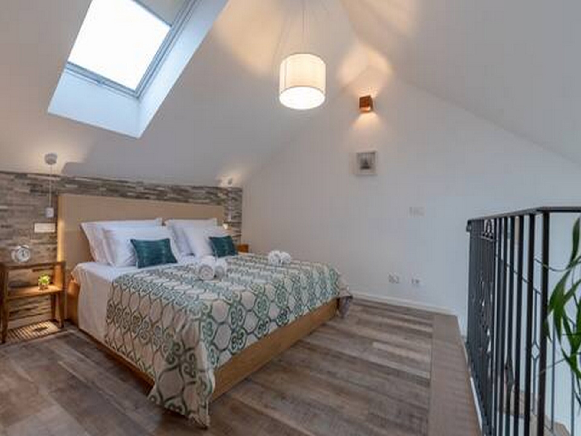 Romantisch duplex appartement met adembenemend zeezicht in hartje Trogir - foto 4
