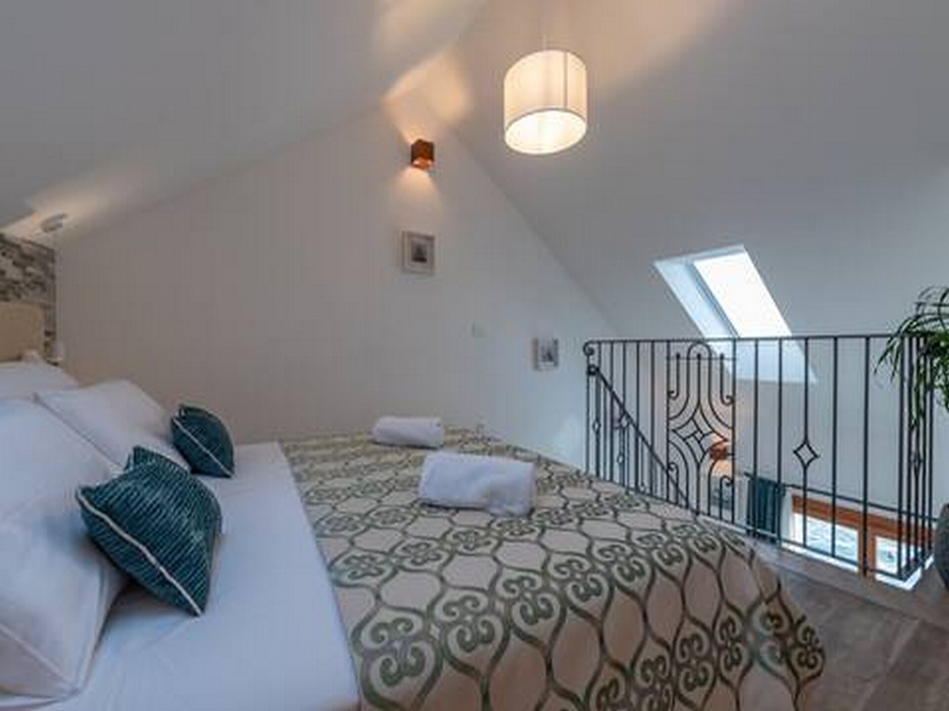 Romantisch duplex appartement met adembenemend zeezicht in hartje Trogir - foto 14