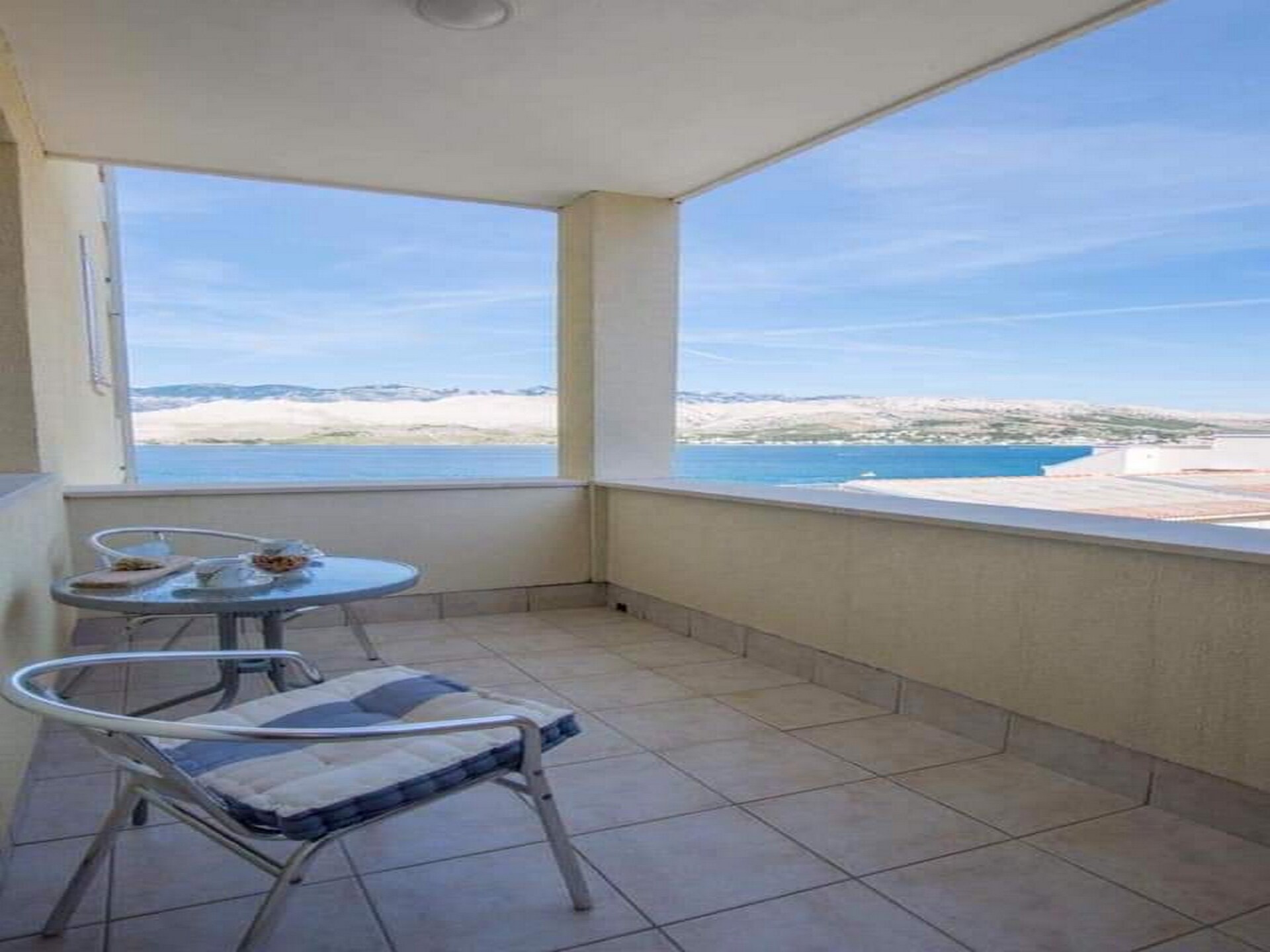 Aan het strand: Appartement La Eva op Pag voor 4 personen - foto 15