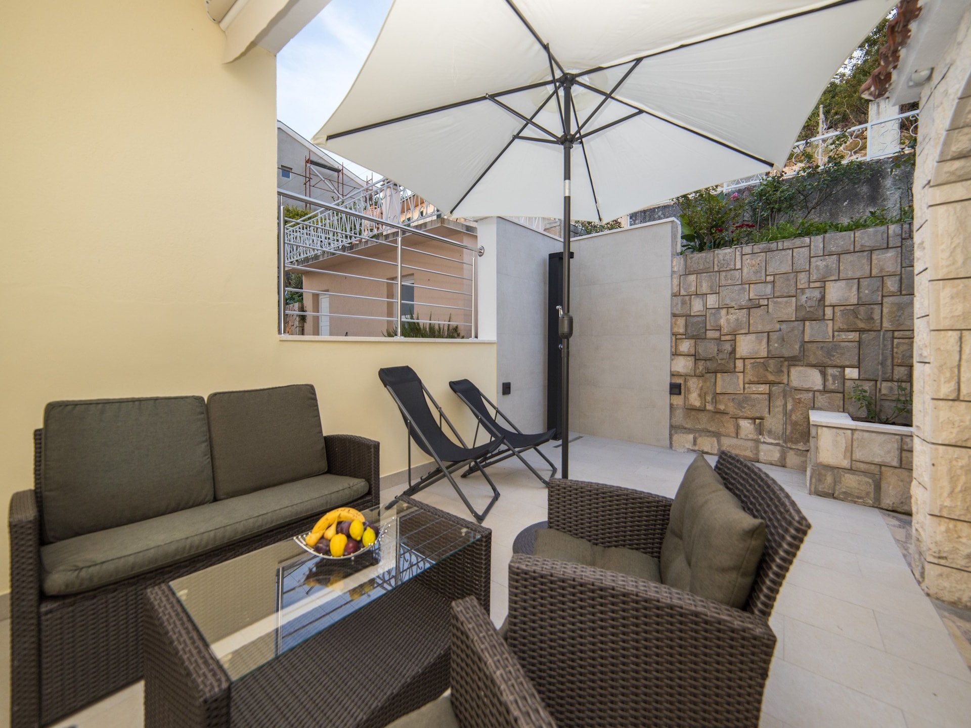 Rustiek appartement aan zee met terras en BBQ in Rogotin - foto 26