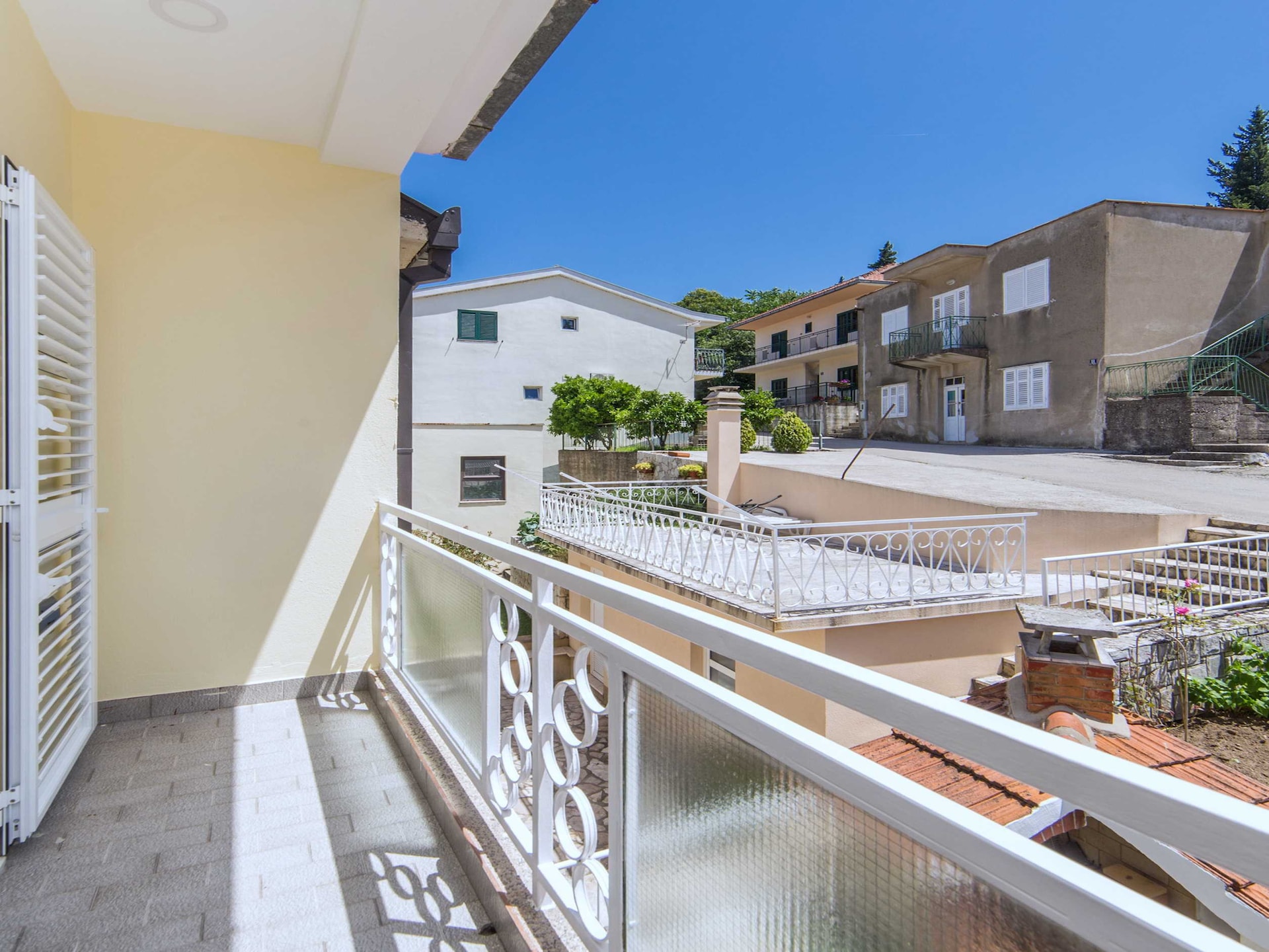 Rustiek appartement aan zee met terras en BBQ in Rogotin - foto 28