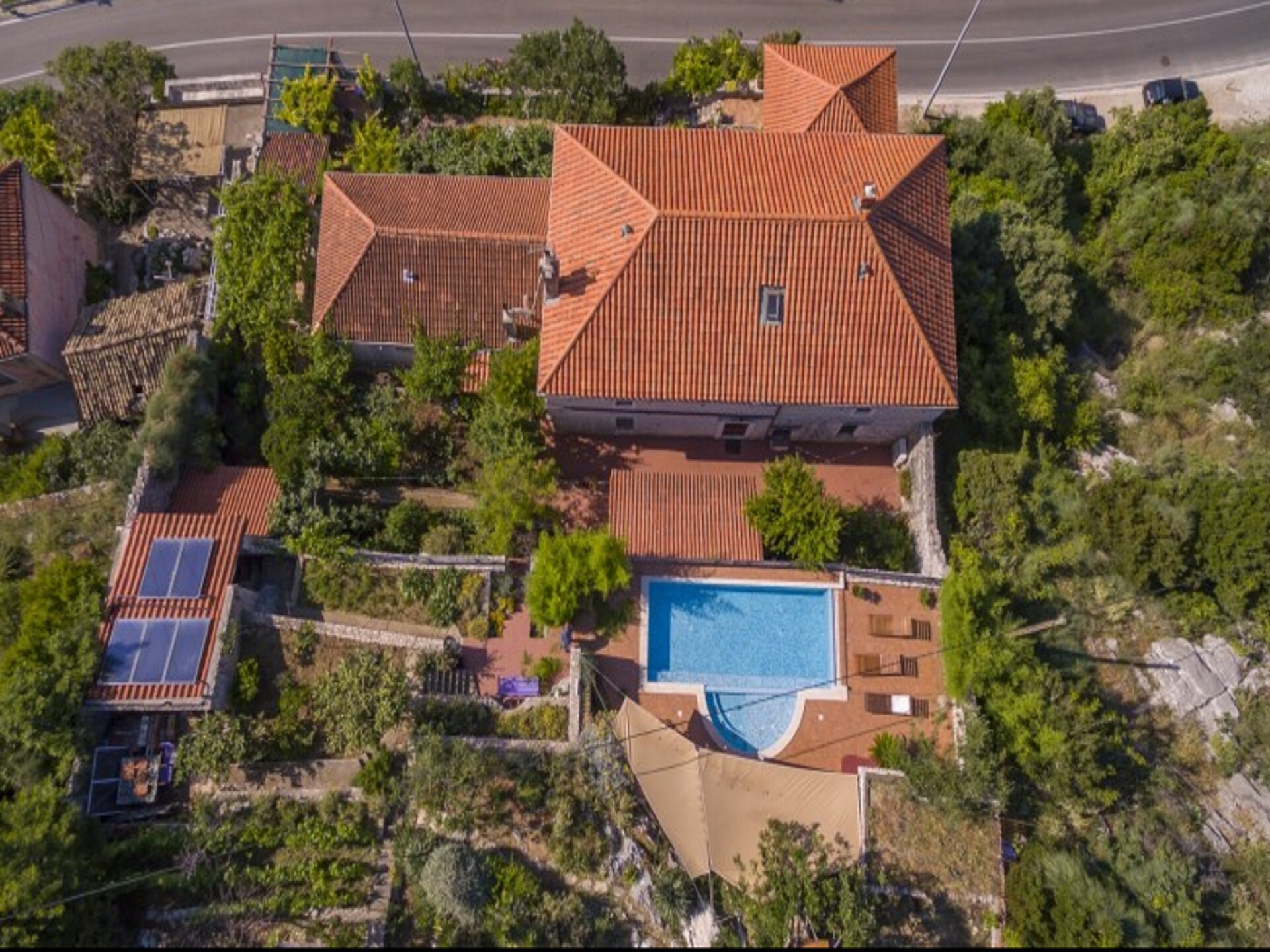 8-persoons villa met privézwembad in Mokosica aan zee - foto 24
