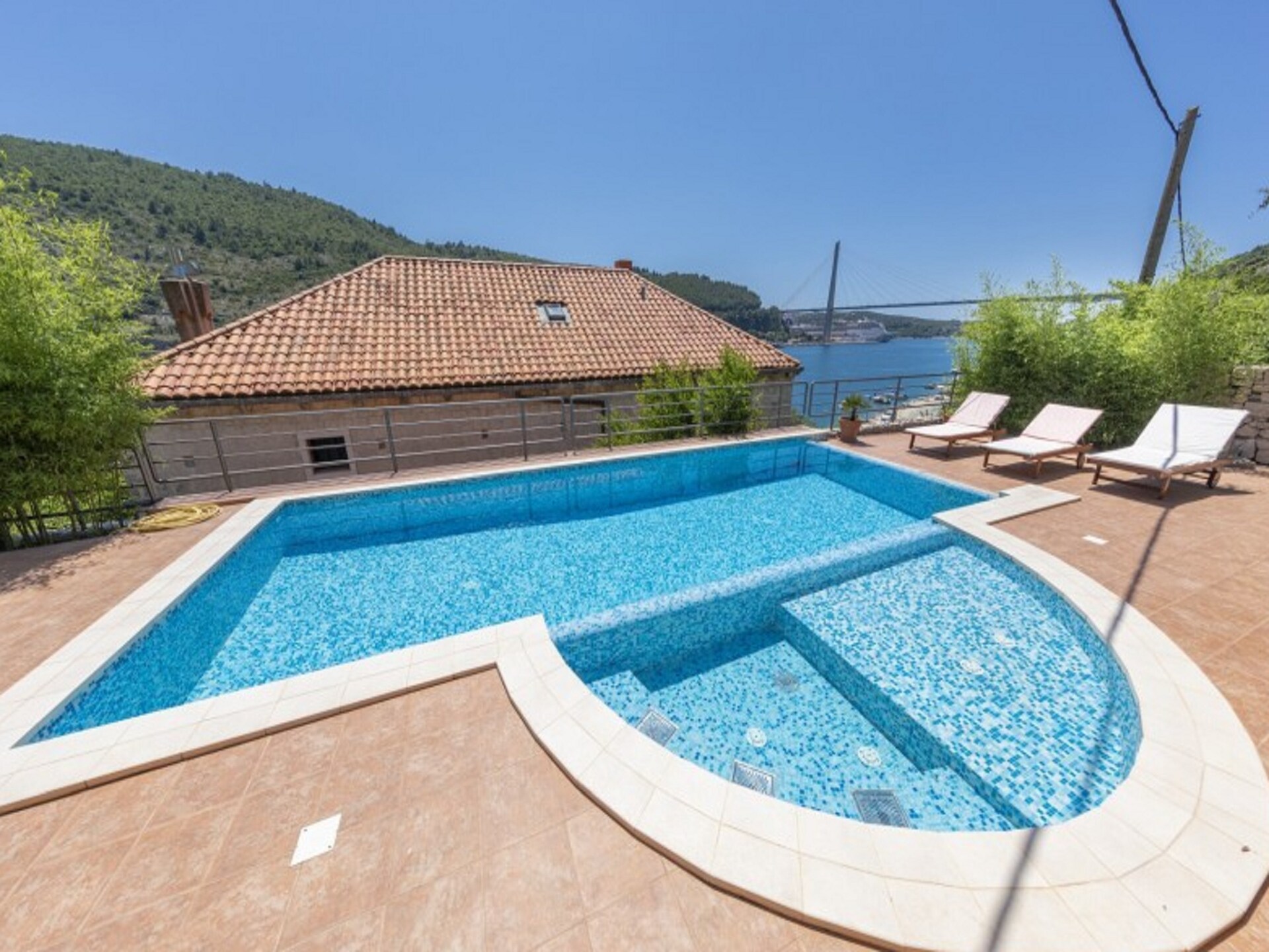 8-persoons villa met privézwembad in Mokosica aan zee - foto 23