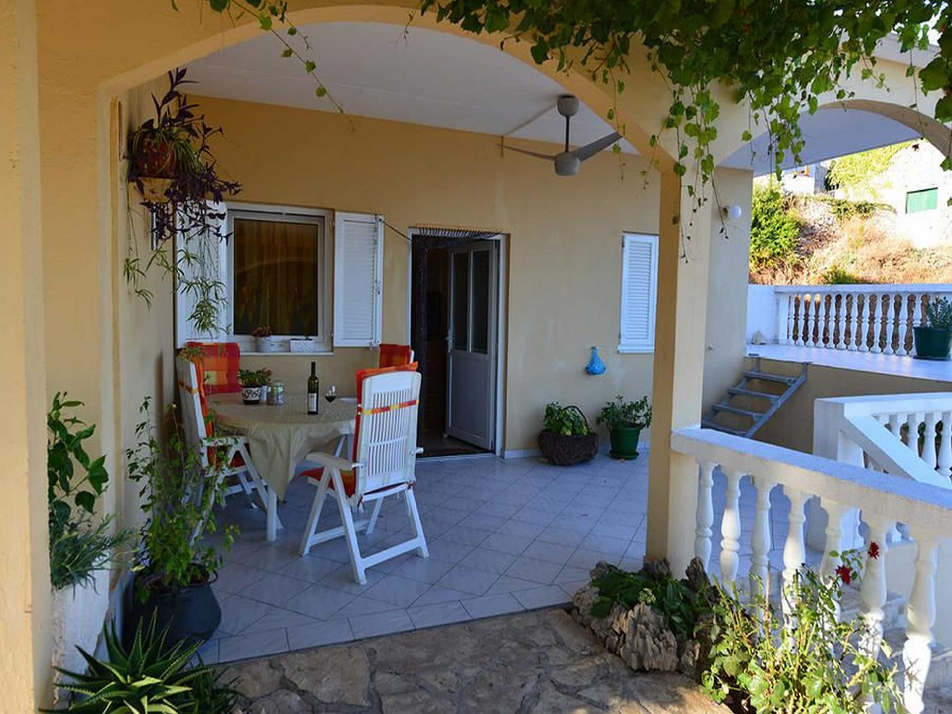 Op 300 m van het strand: Comfortabel appartement in Jelsa · 4 pers. - foto 2
