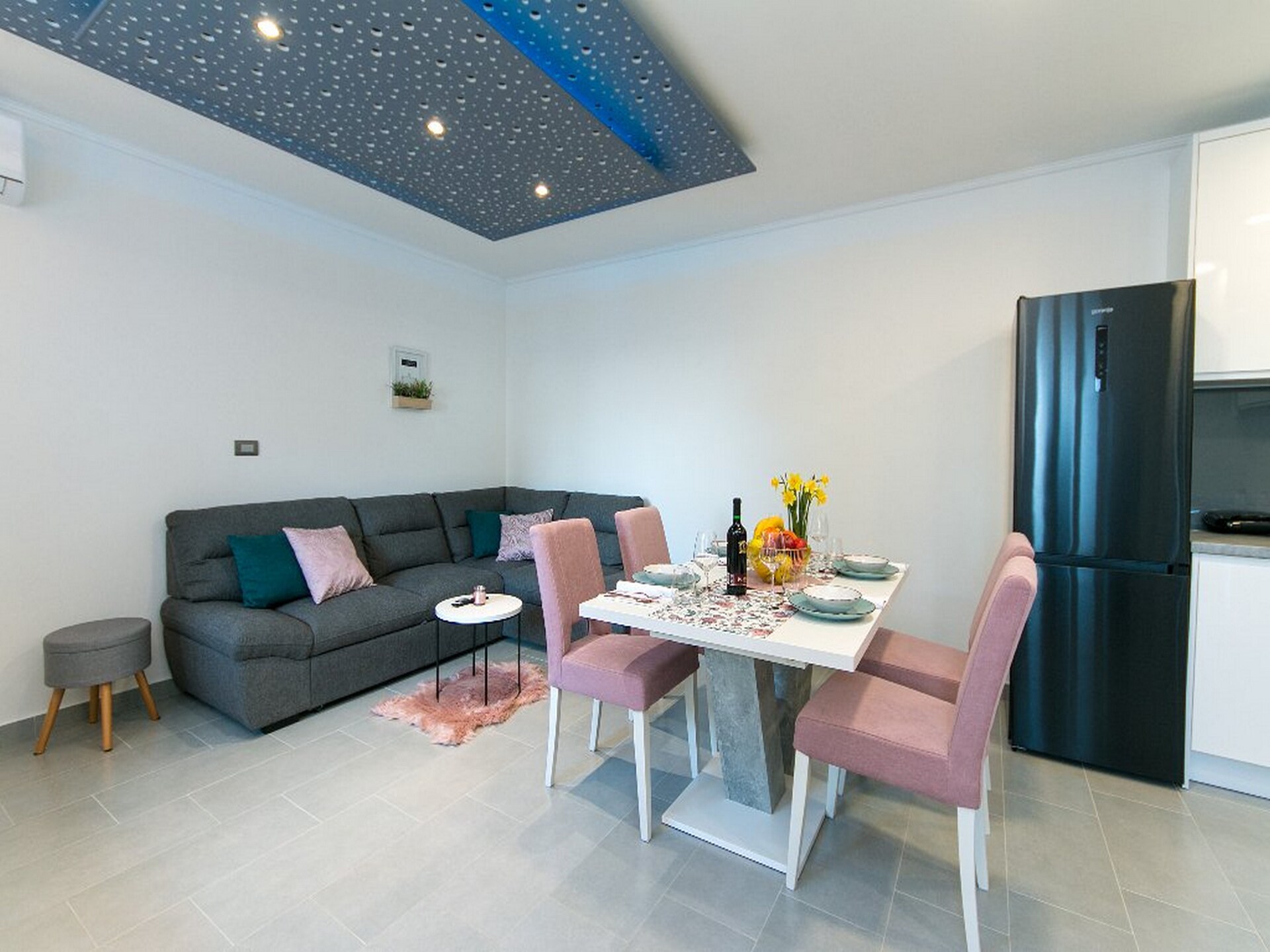 Licht appartement met terras in rustige baai van Brela - foto 20