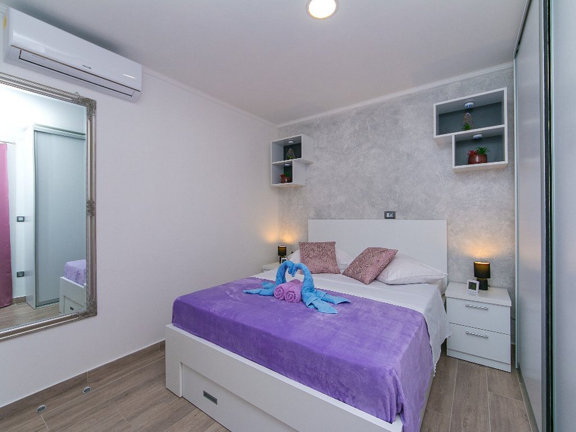 Licht appartement met terras in rustige baai van Brela - foto 9