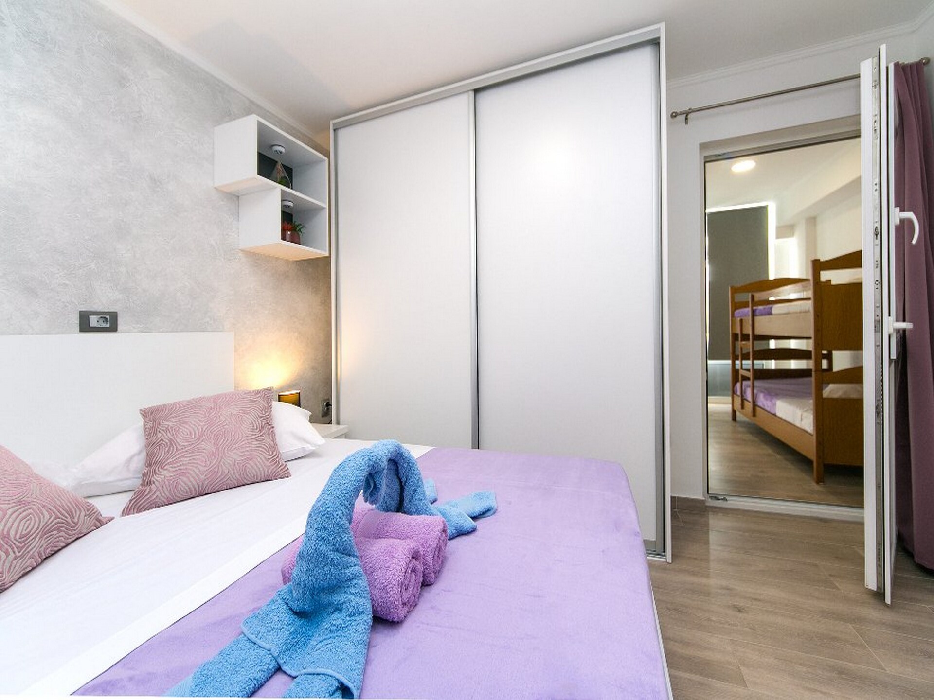 Licht appartement met terras in rustige baai van Brela - foto 11