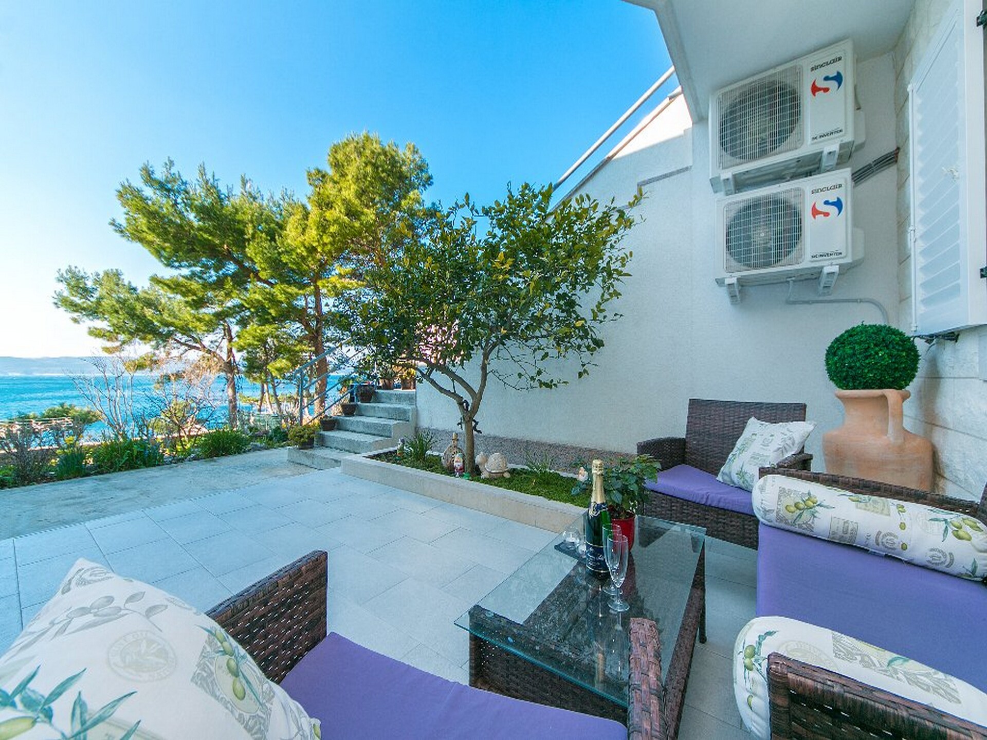 Licht appartement met terras in rustige baai van Brela - foto 25
