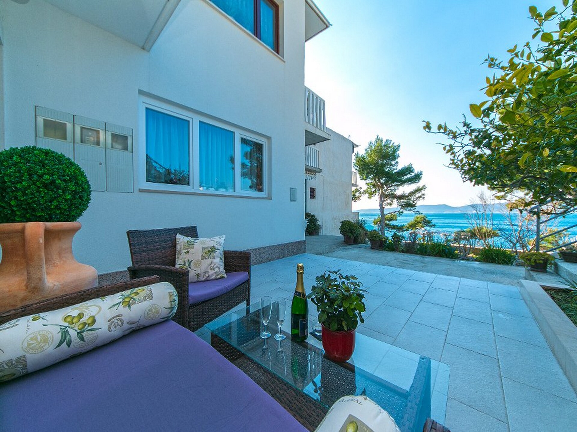 Licht appartement met terras in rustige baai van Brela - foto 26