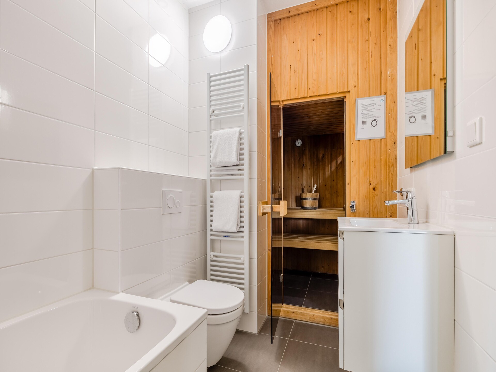 Gerenoveerde villa met sauna op 1 km van Noordzeestrand - foto 14