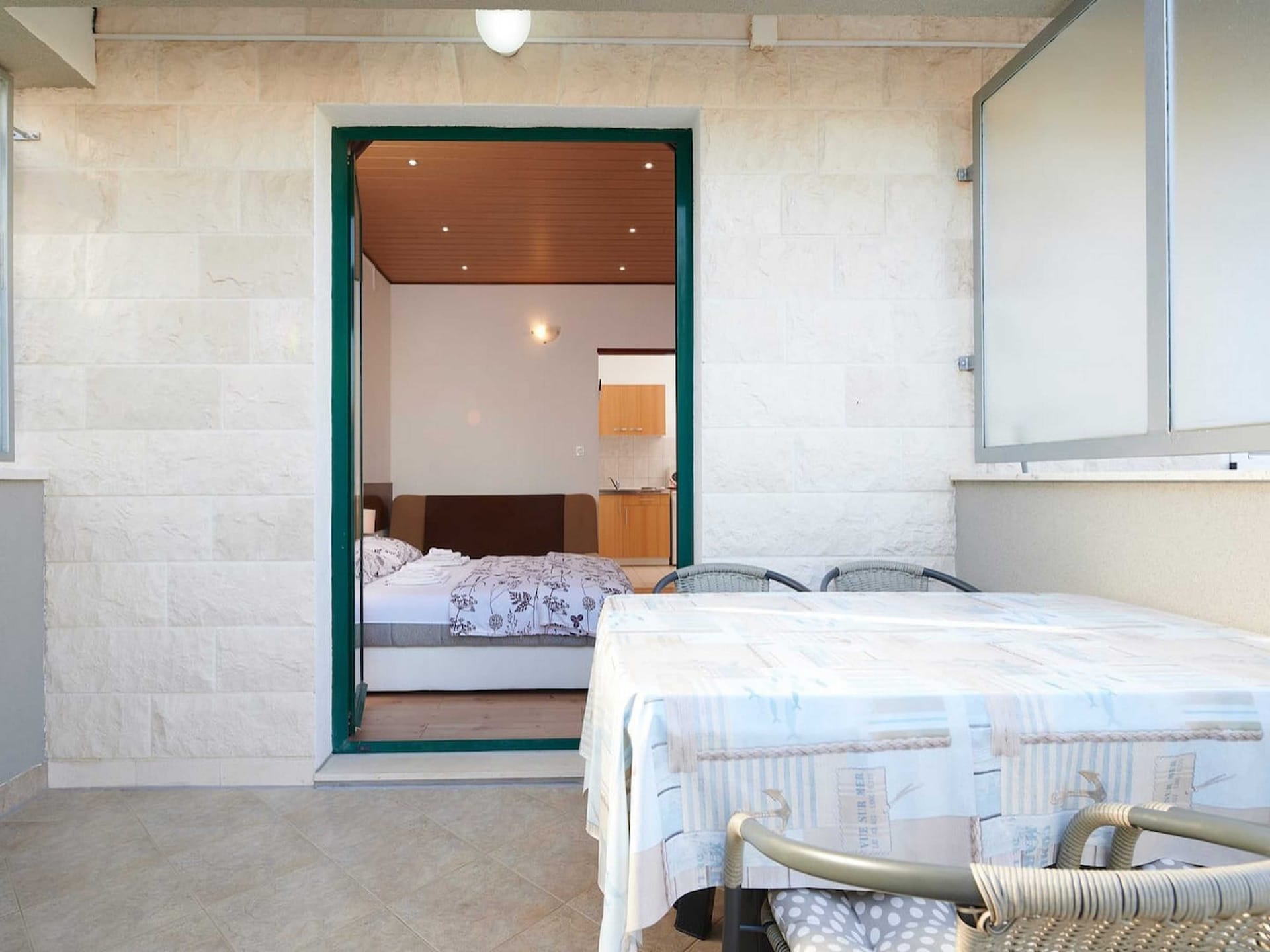 Aan het strand: Studio appartement in Kastel Stafilic voor 4 personen - foto 8