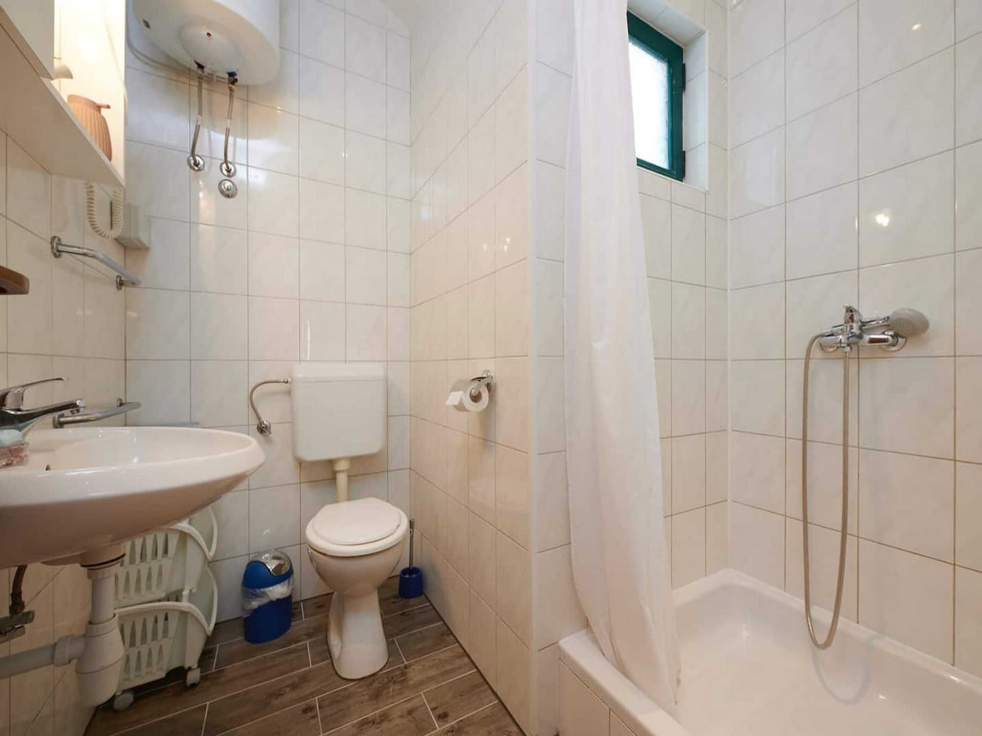 Aan het strand: Studio appartement in Kastel Stafilic voor 4 personen - foto 6