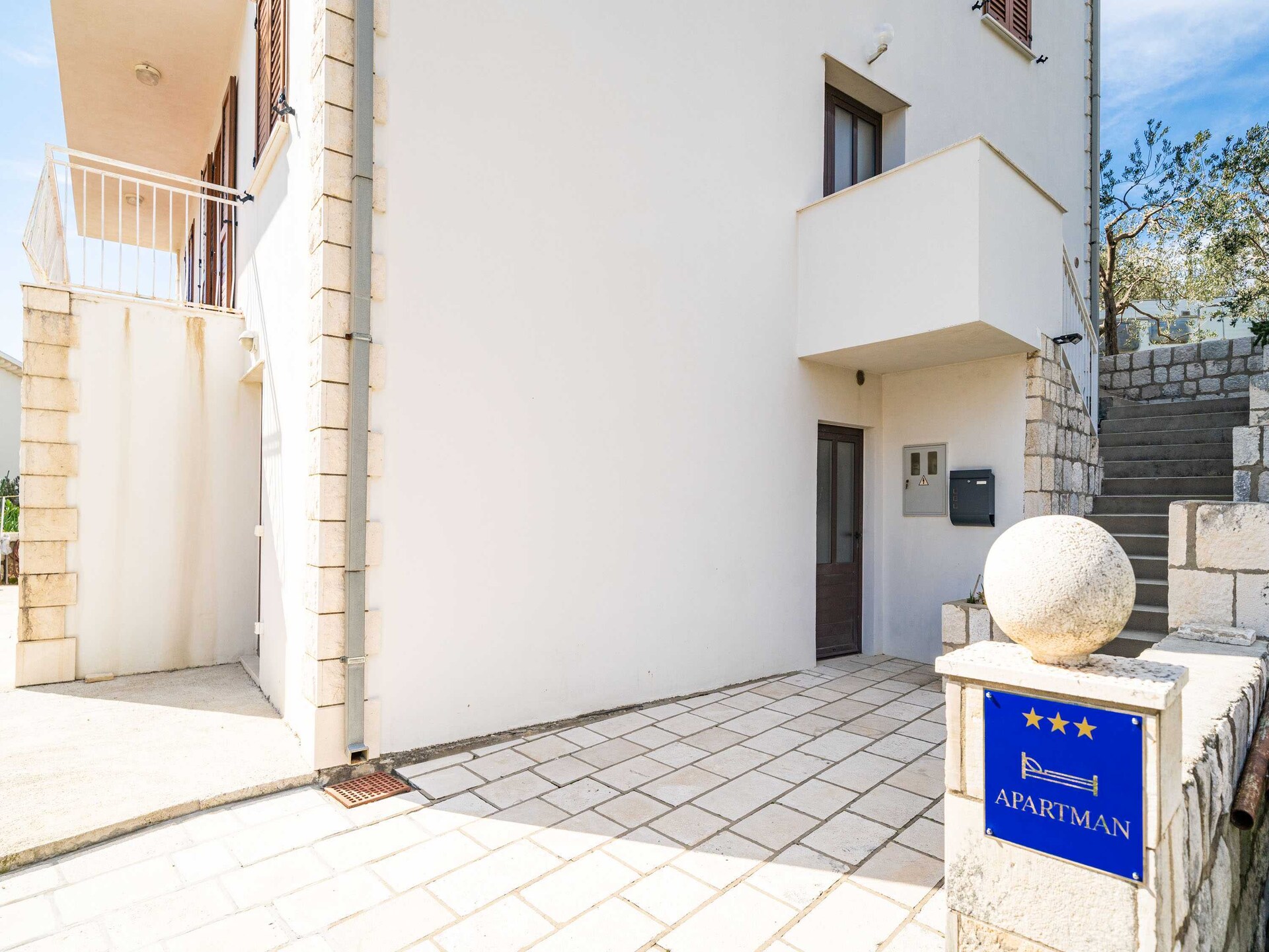 Rustiek driekamerappartement met balkon en zeezicht in Slano - foto 36