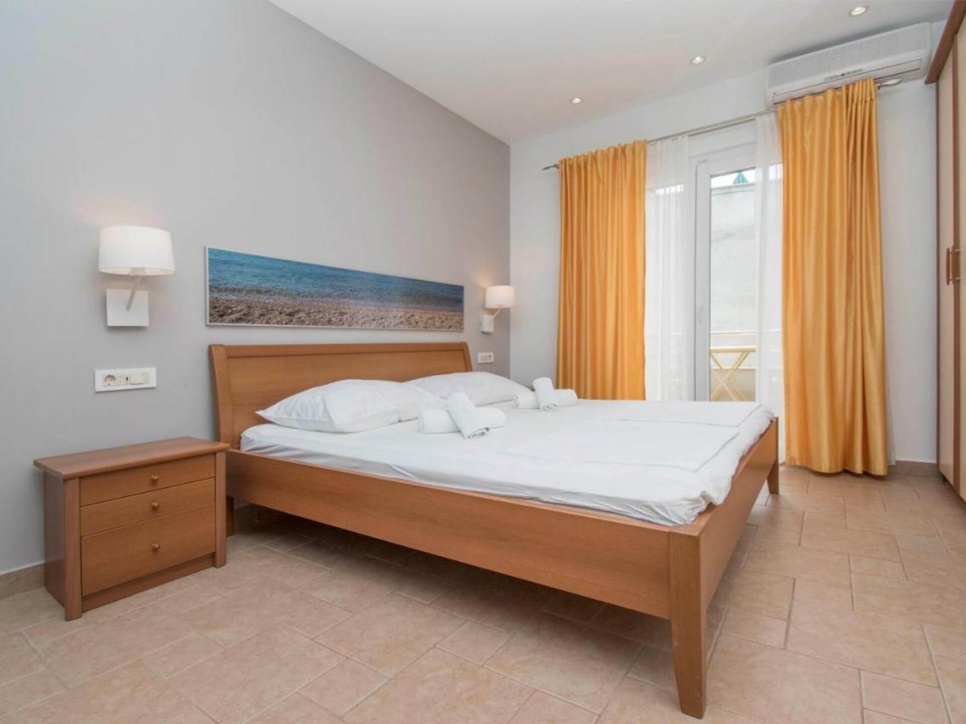 Knusse studio met balkon in het hart van Tučepi, vlak bij zee - foto 3