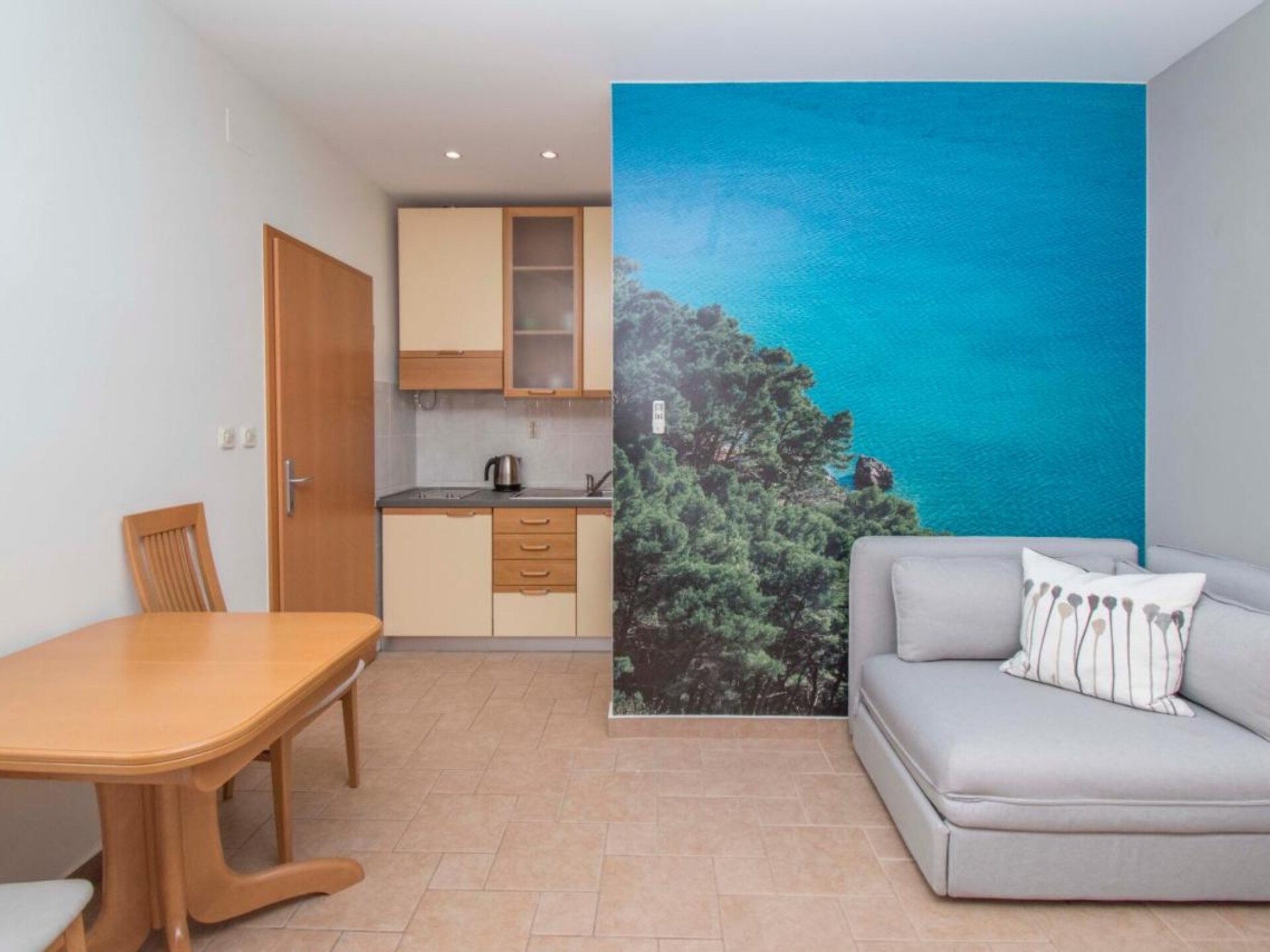 Knusse studio met balkon in het hart van Tučepi, vlak bij zee - foto 11