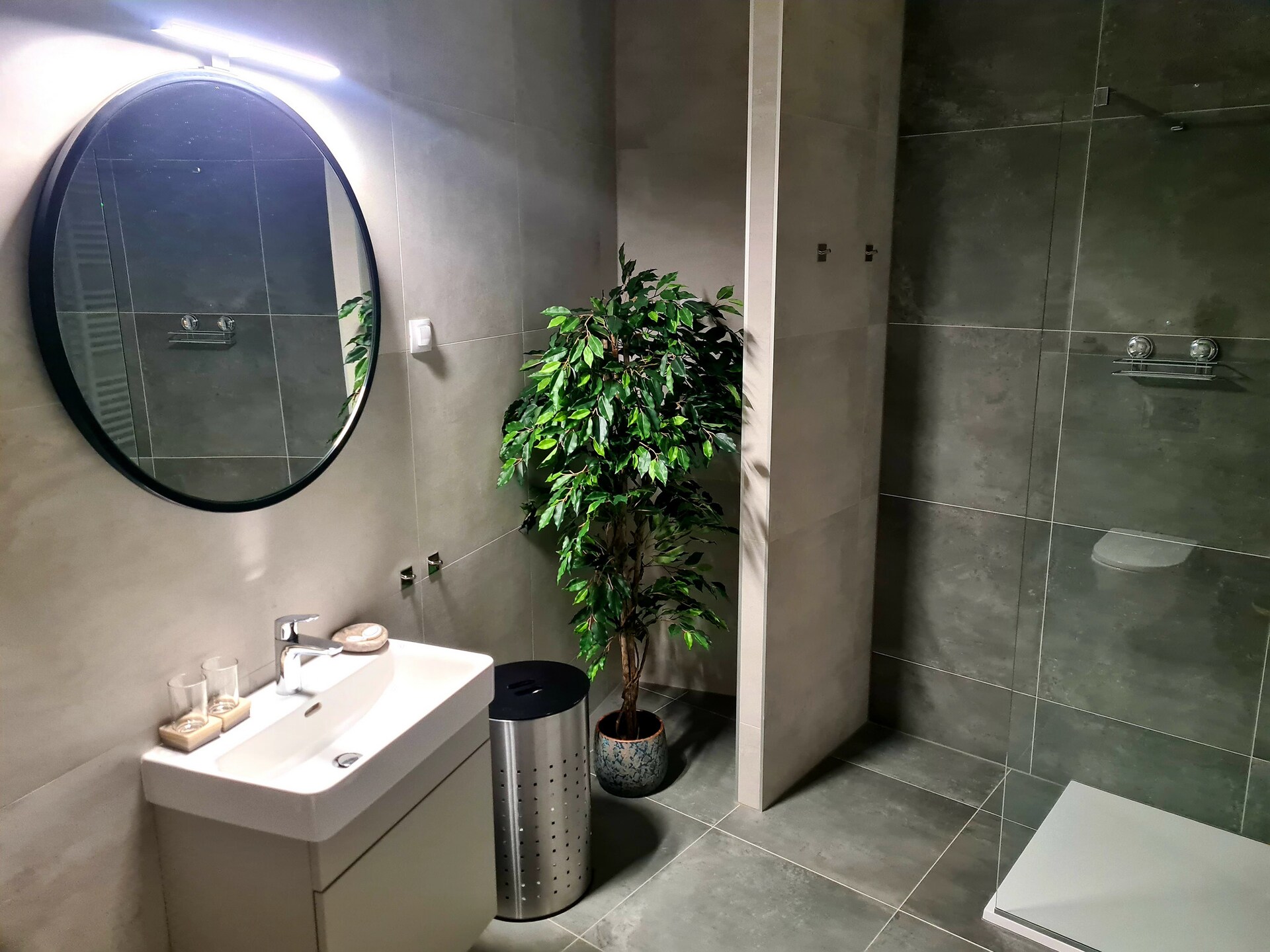 Modern studio appartement met privé sauna en terras in Varaždin - foto 9