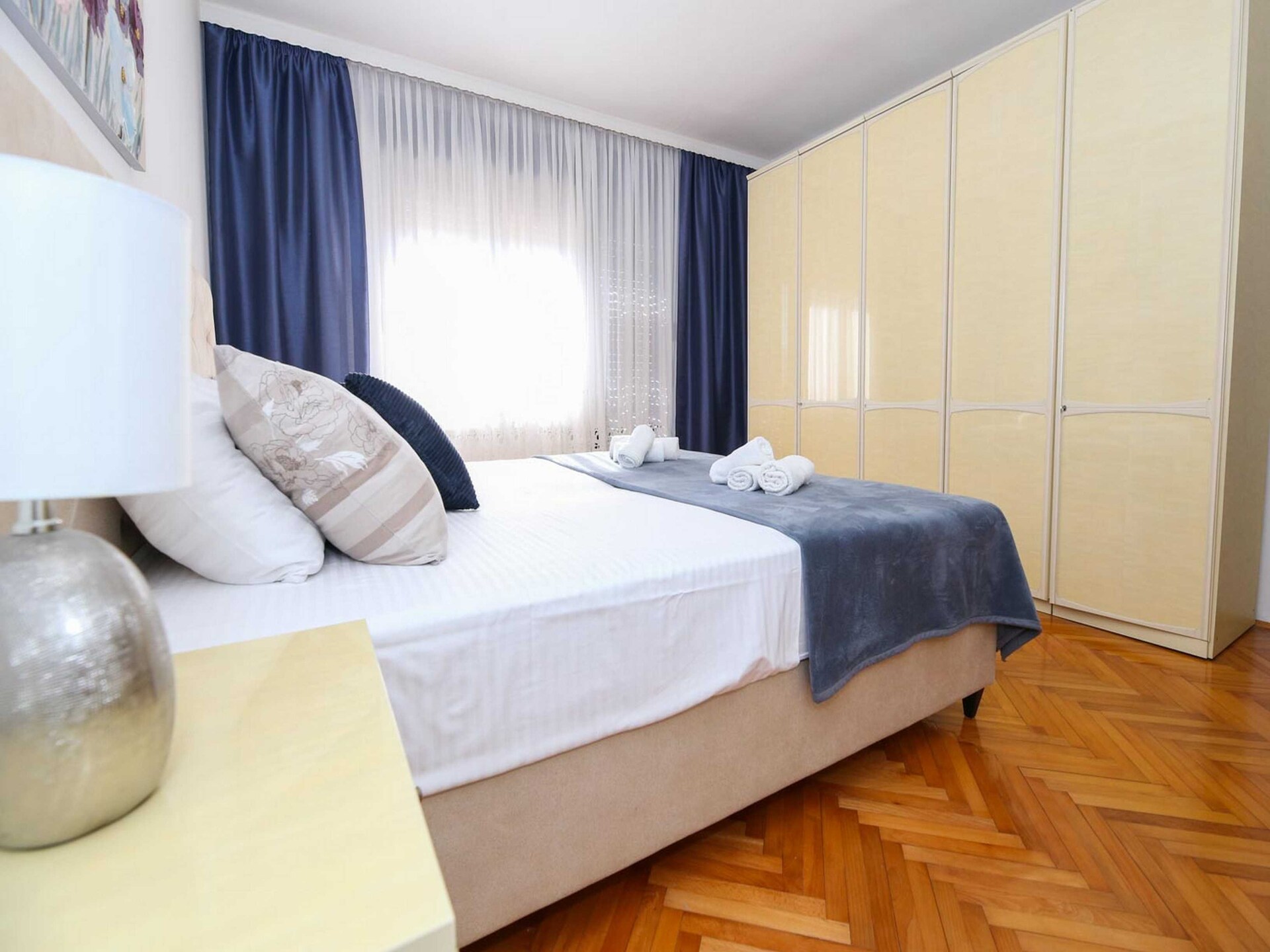 Ruim appartement met zeezicht en terras op 300 meter van het strand in Kaštel Štafilić - foto 6