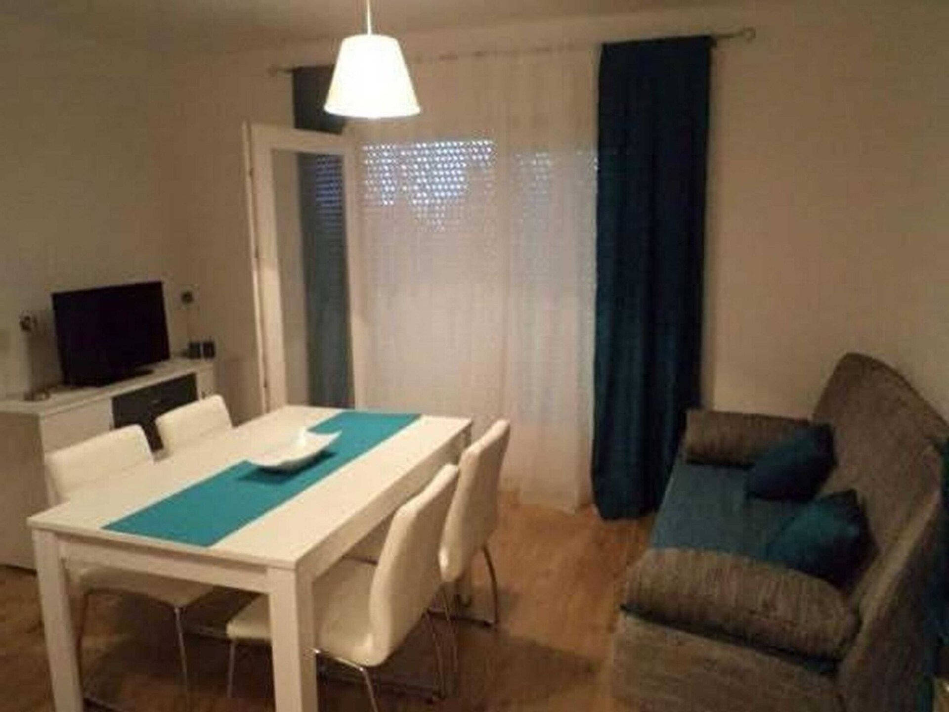 Rustiek appartement aan zee op Ugljan met balkon en uitzicht - foto 10