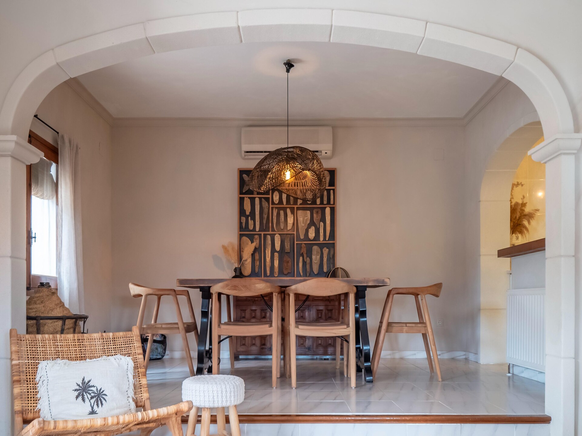 Villa Vista: Luxe Ibiza-stijl villa met panoramisch uitzicht over de Challon-vallei - foto 11