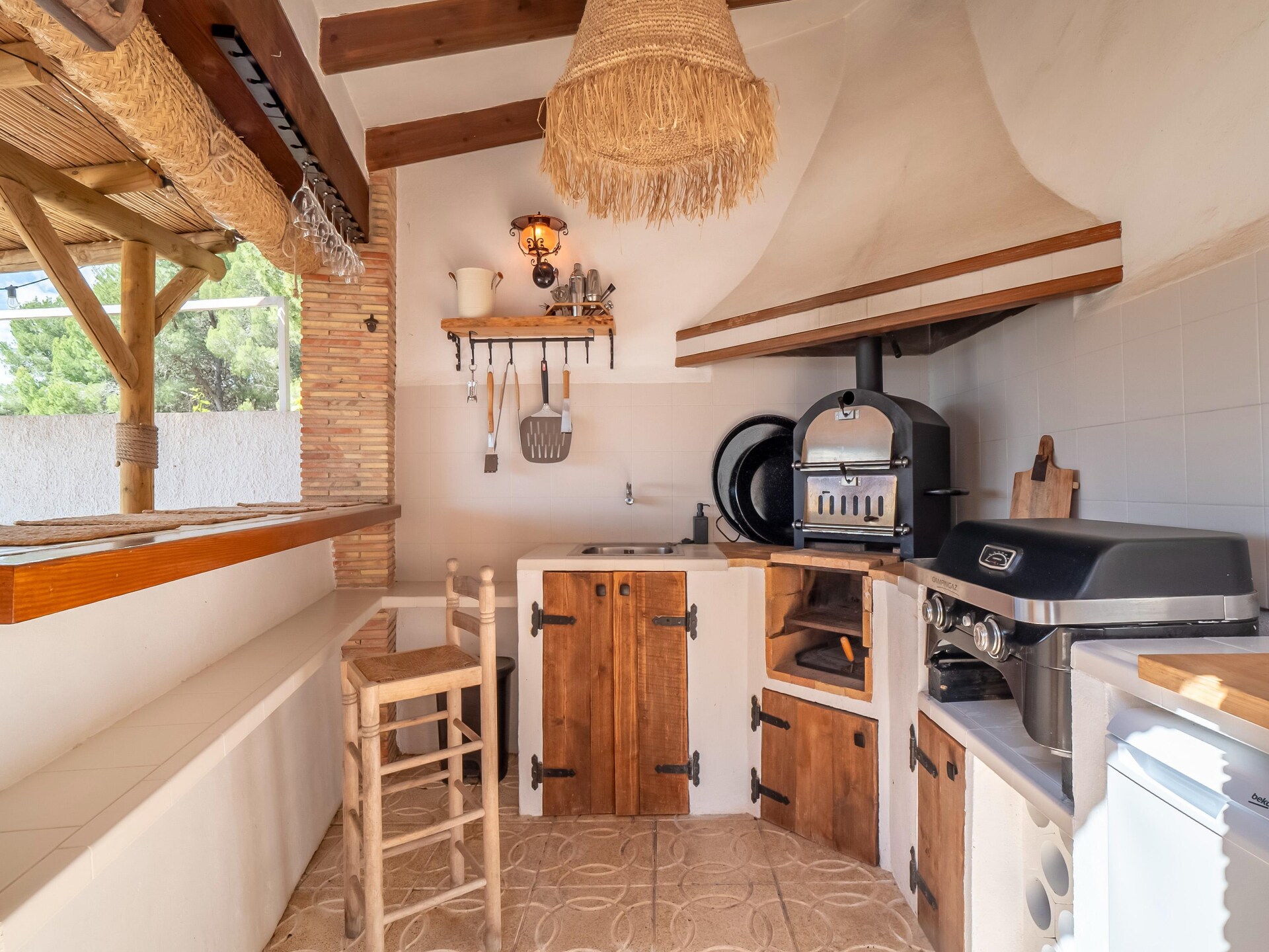 Villa Vista: Luxe Ibiza-stijl villa met panoramisch uitzicht over de Challon-vallei - foto 14