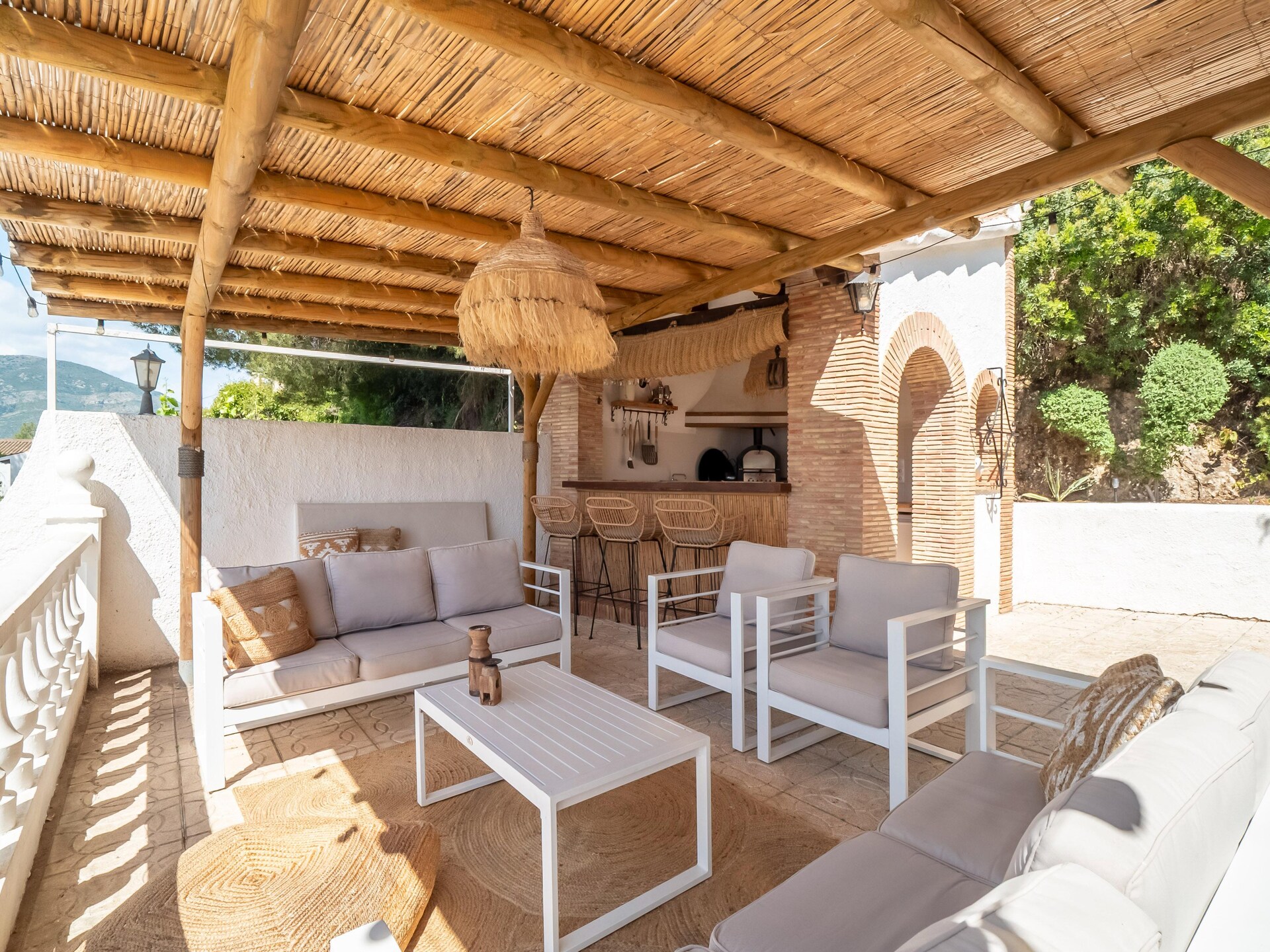 Villa Vista: Luxe Ibiza-stijl villa met panoramisch uitzicht over de Challon-vallei - foto 23