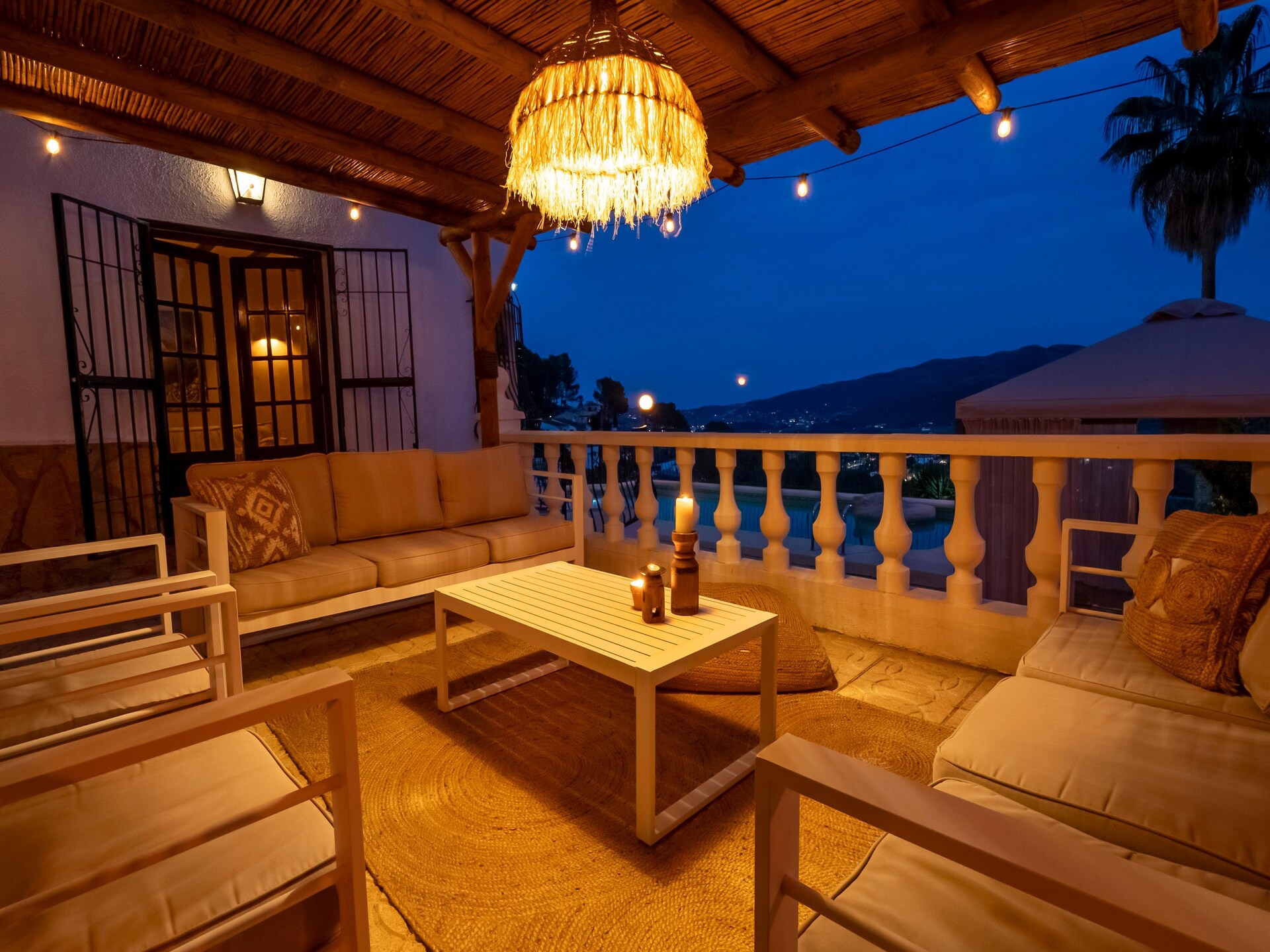 Villa Vista: Luxe Ibiza-stijl villa met panoramisch uitzicht over de Challon-vallei - foto 26