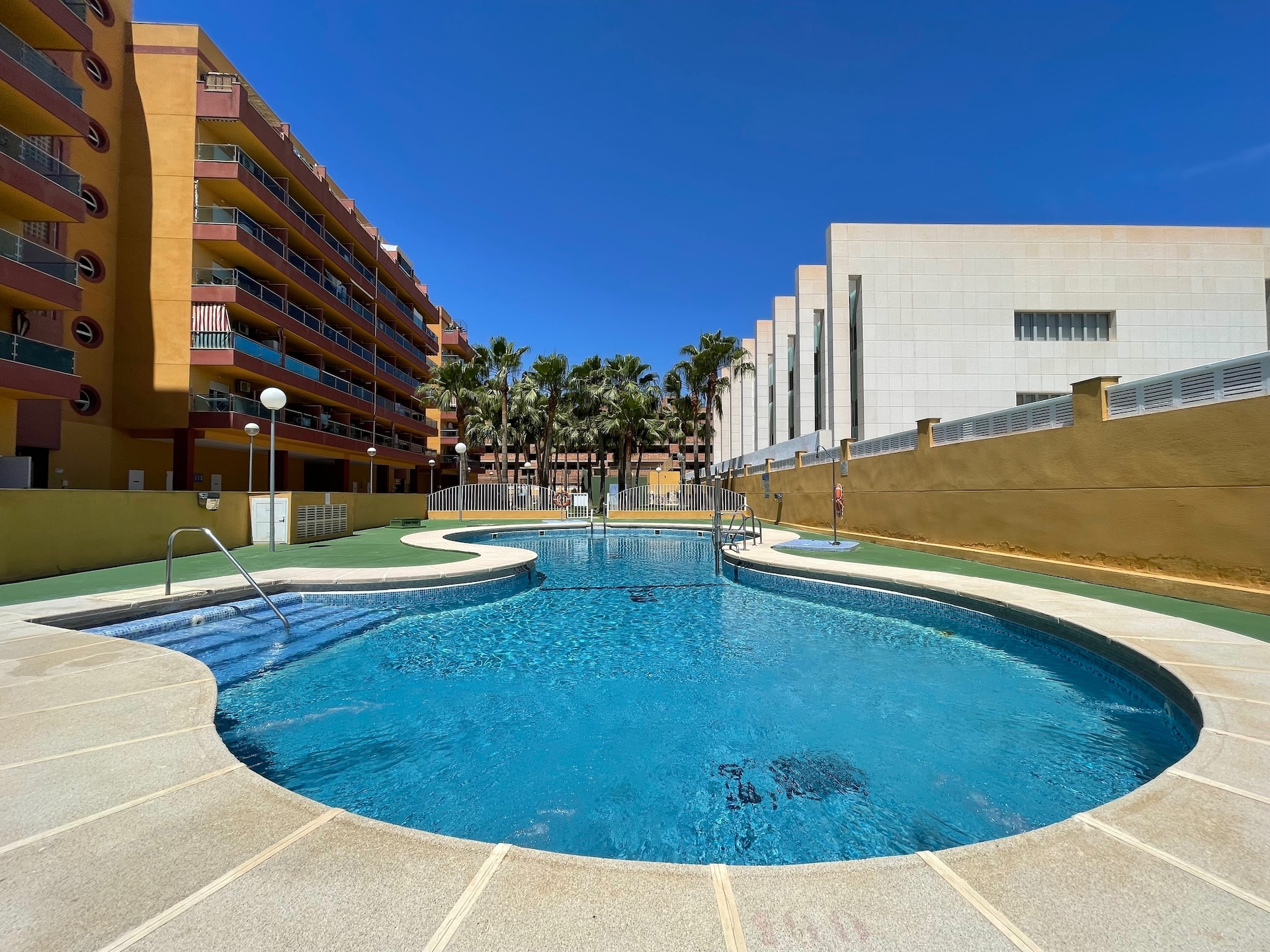 Zonnig appartement Estudio Puerto in Roquetas de Mar - foto 1