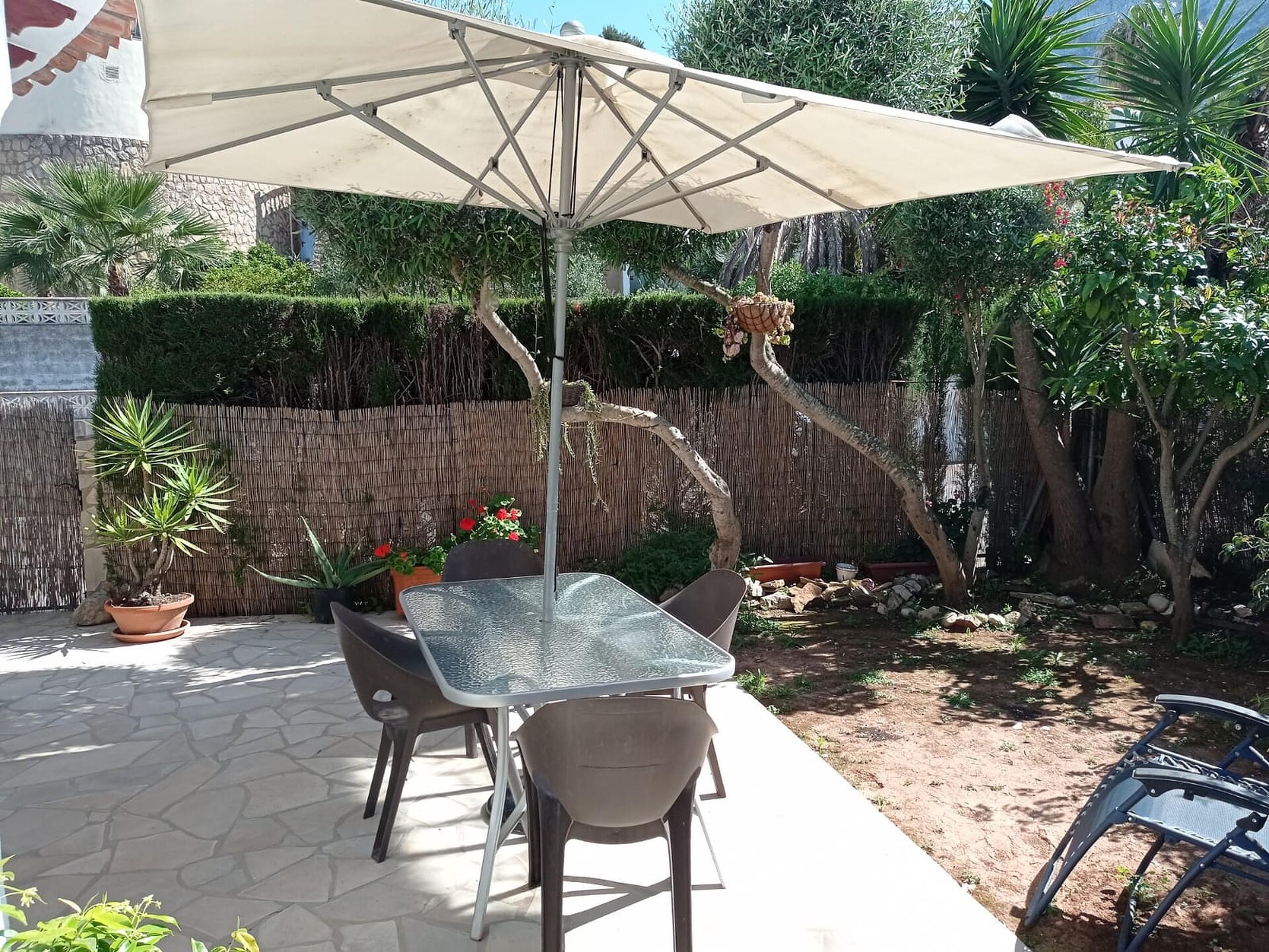 Vrijstaande bungalow met tuin nabij zee in Denia - foto 5
