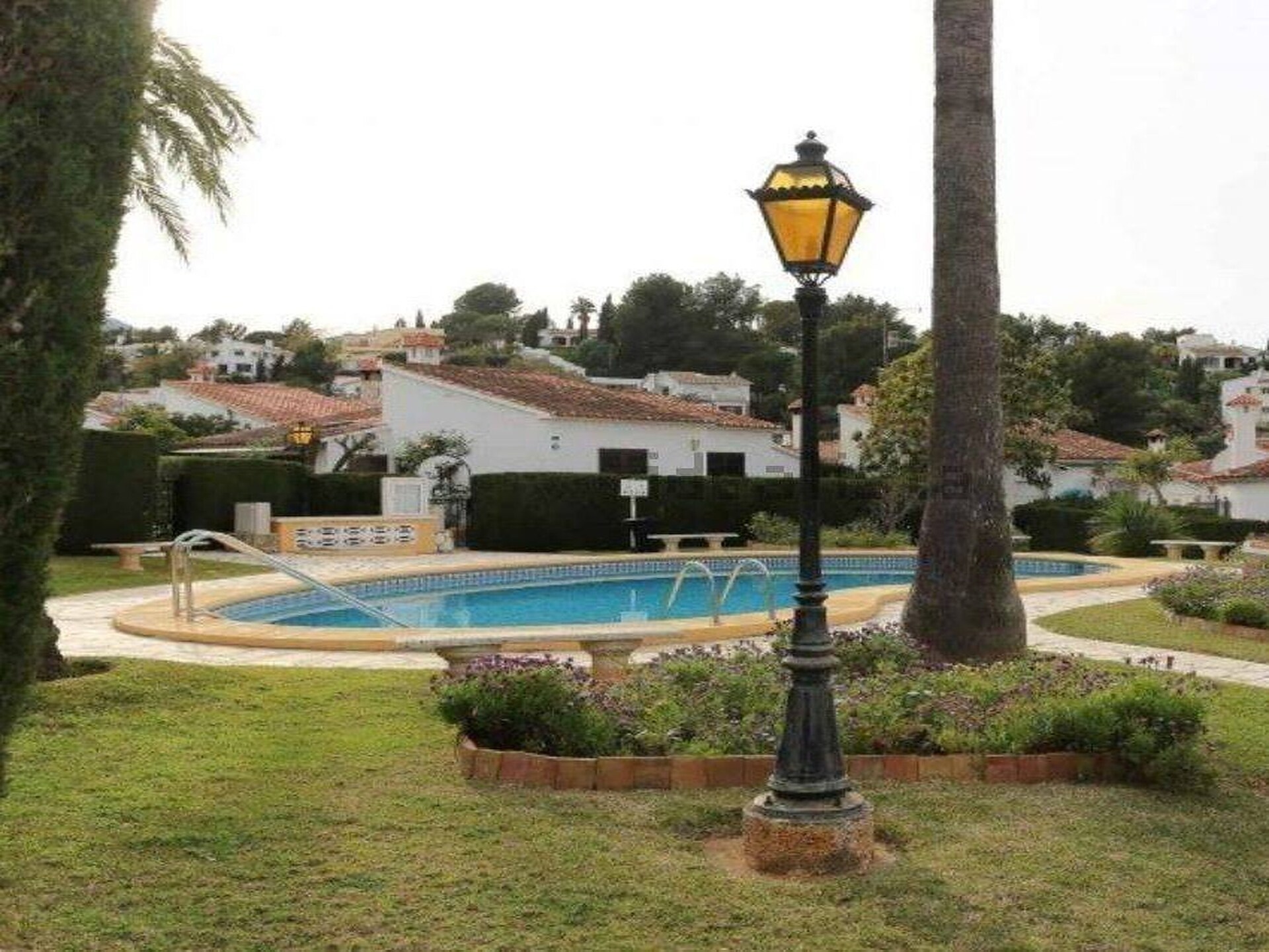 Vrijstaande bungalow met tuin nabij zee in Denia - foto 10