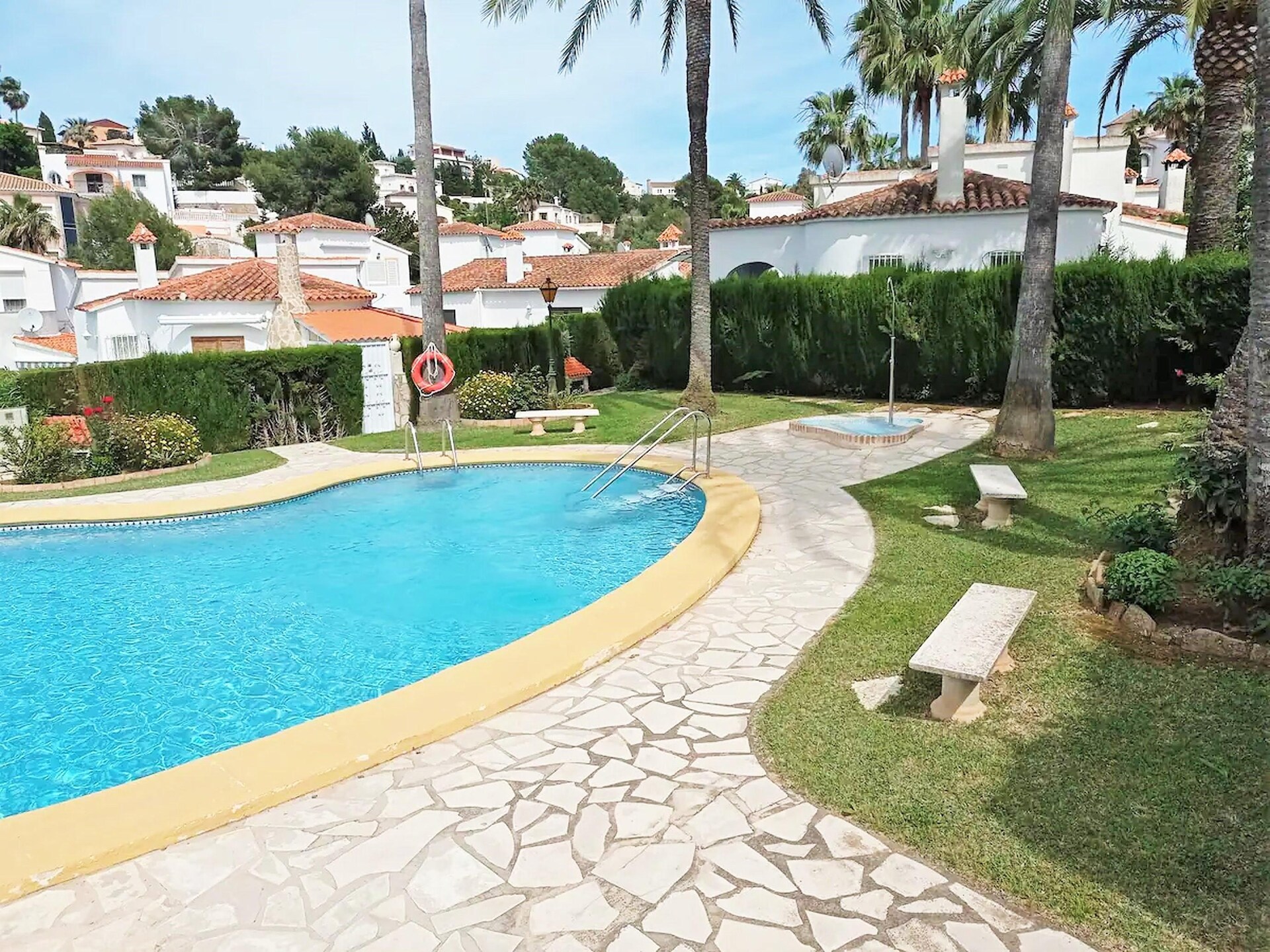 Vrijstaande bungalow met tuin nabij zee in Denia - foto 12