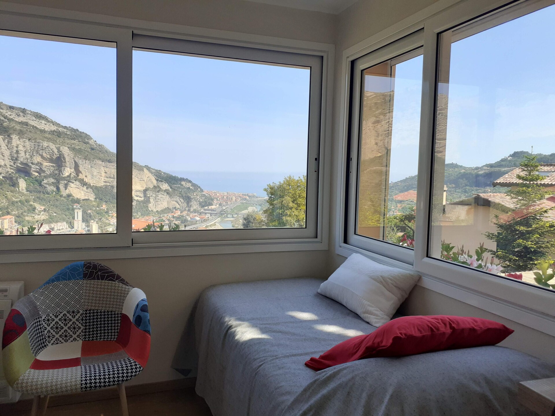 Modern vakantiehuis Casa Ciappin in Ventimiglia met zeezicht - foto 13