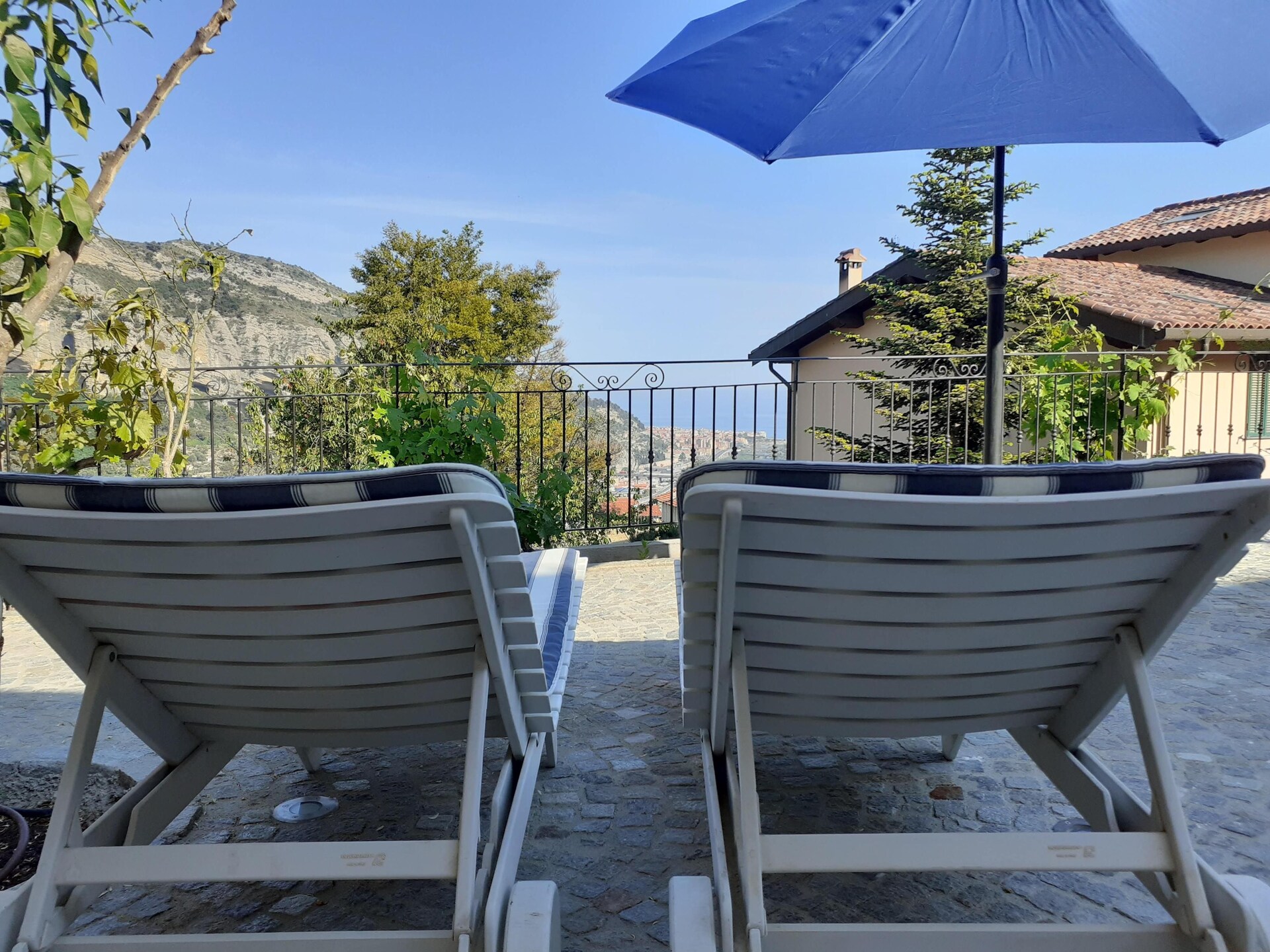 Modern vakantiehuis Casa Ciappin in Ventimiglia met zeezicht - foto 29