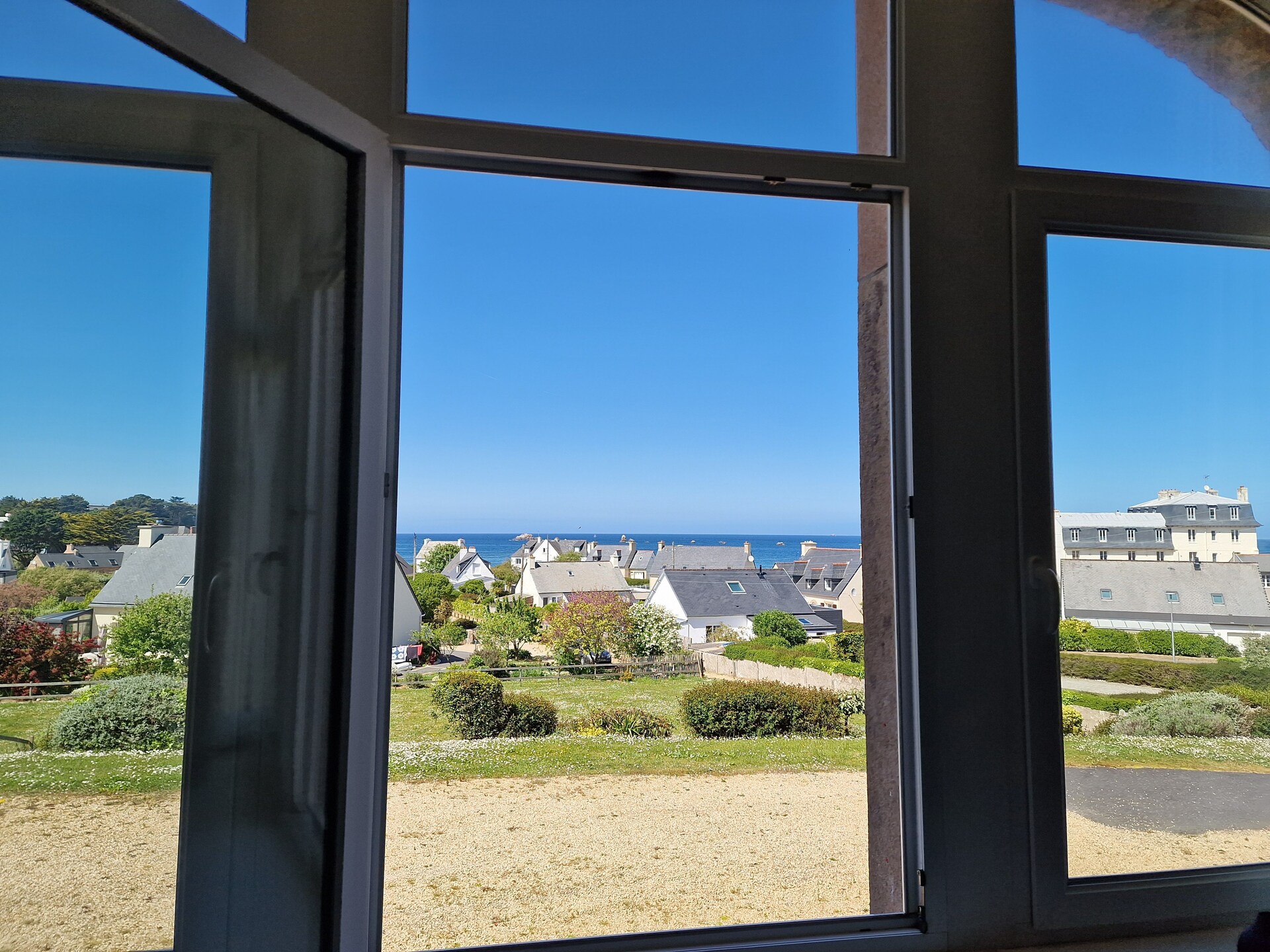 Licht appartement met zeezicht op de heuvels van Primel, vlakbij het strand - foto 16