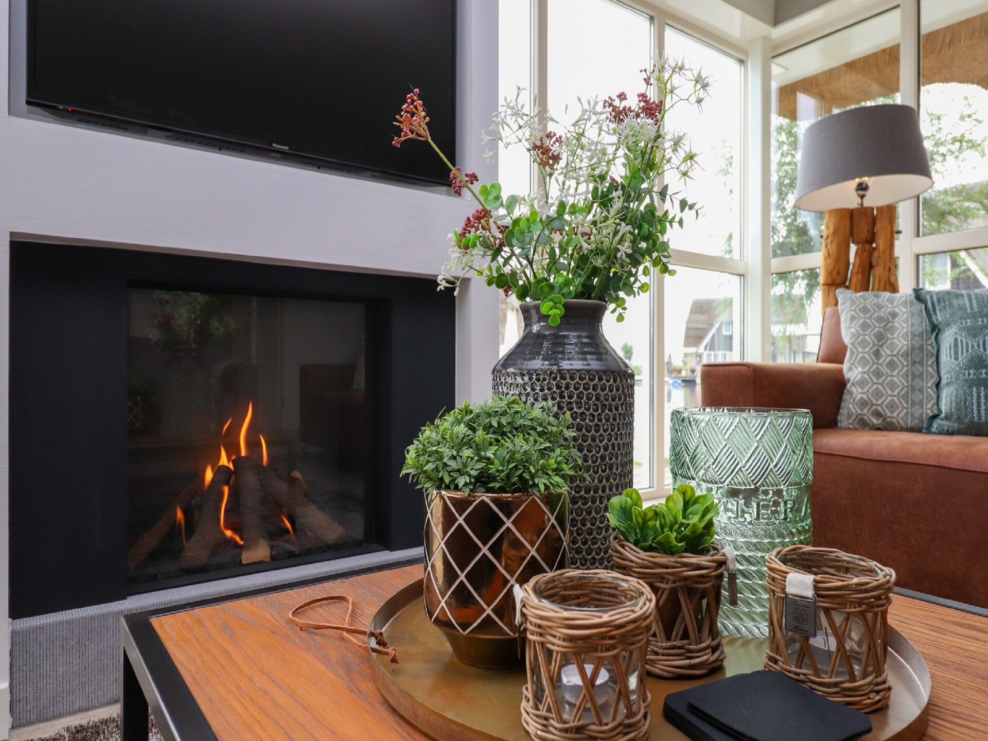 Luxe rietgedekte villa aan het water in hartje Friesland - foto 40