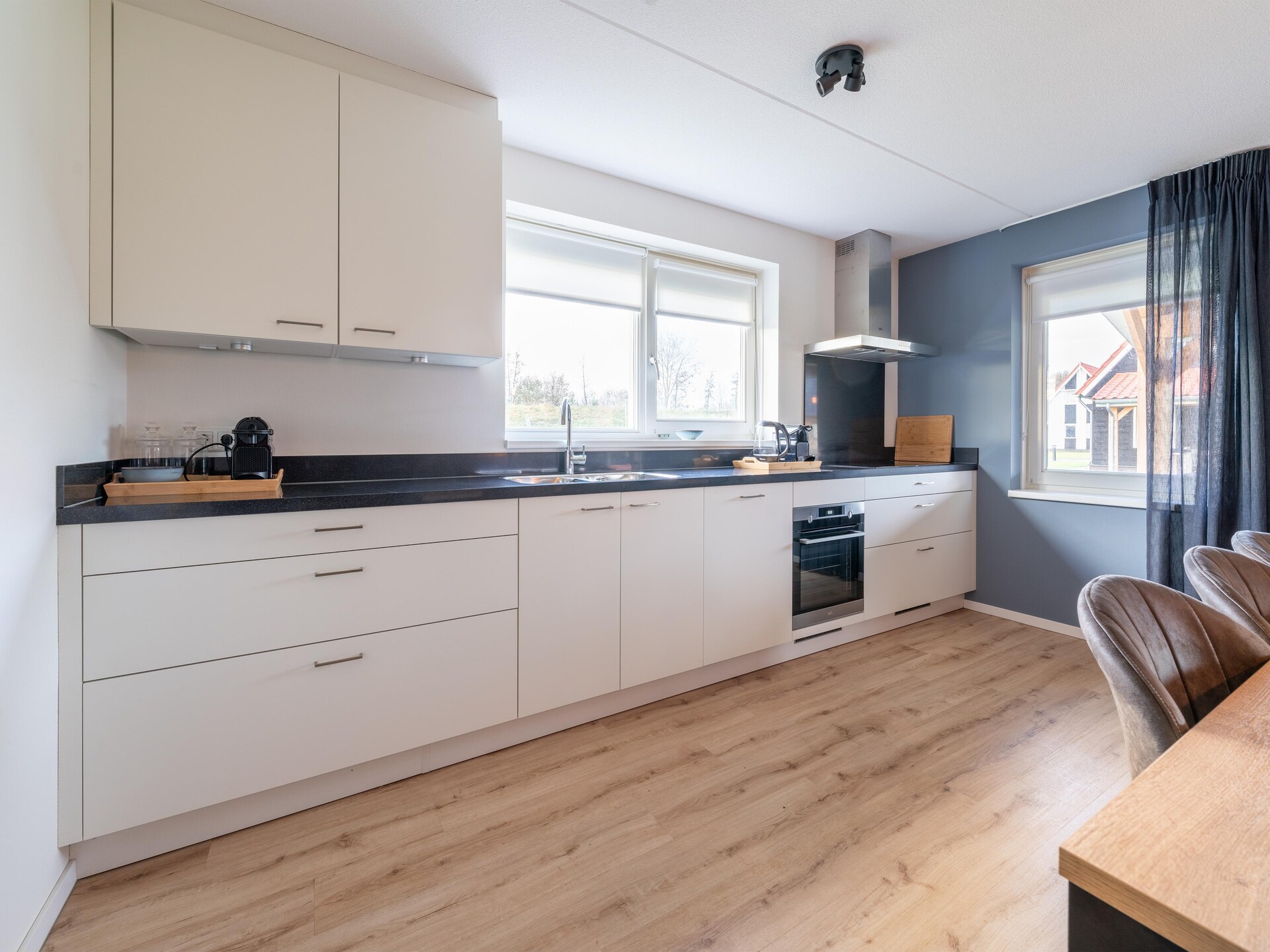 De Ooievaar Huis NR 23: Ruim vakantiehuis voor 12 personen aan de Zeeuwse kust - foto 11