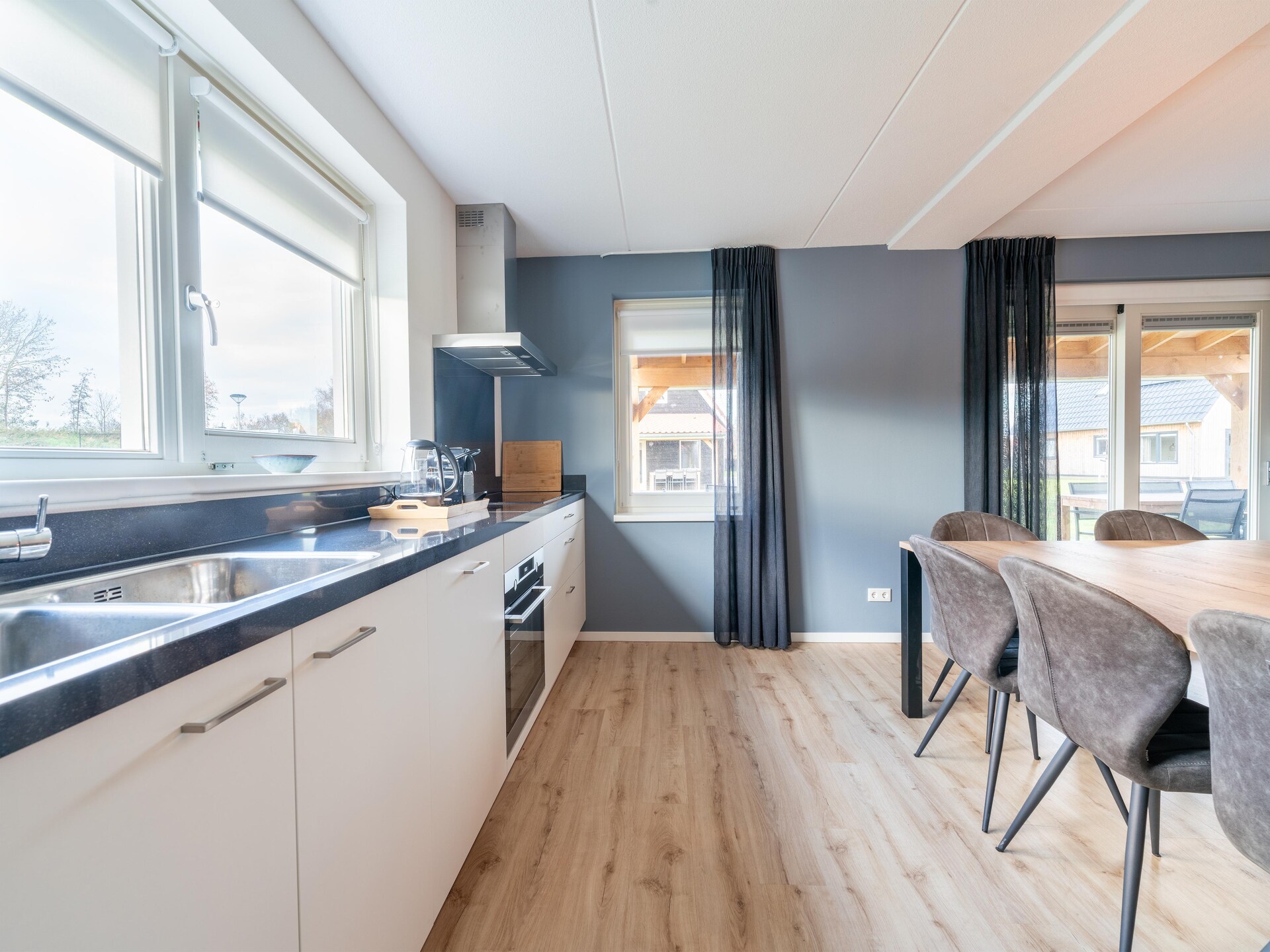 De Ooievaar Huis NR 23: Ruim vakantiehuis voor 12 personen aan de Zeeuwse kust - foto 9