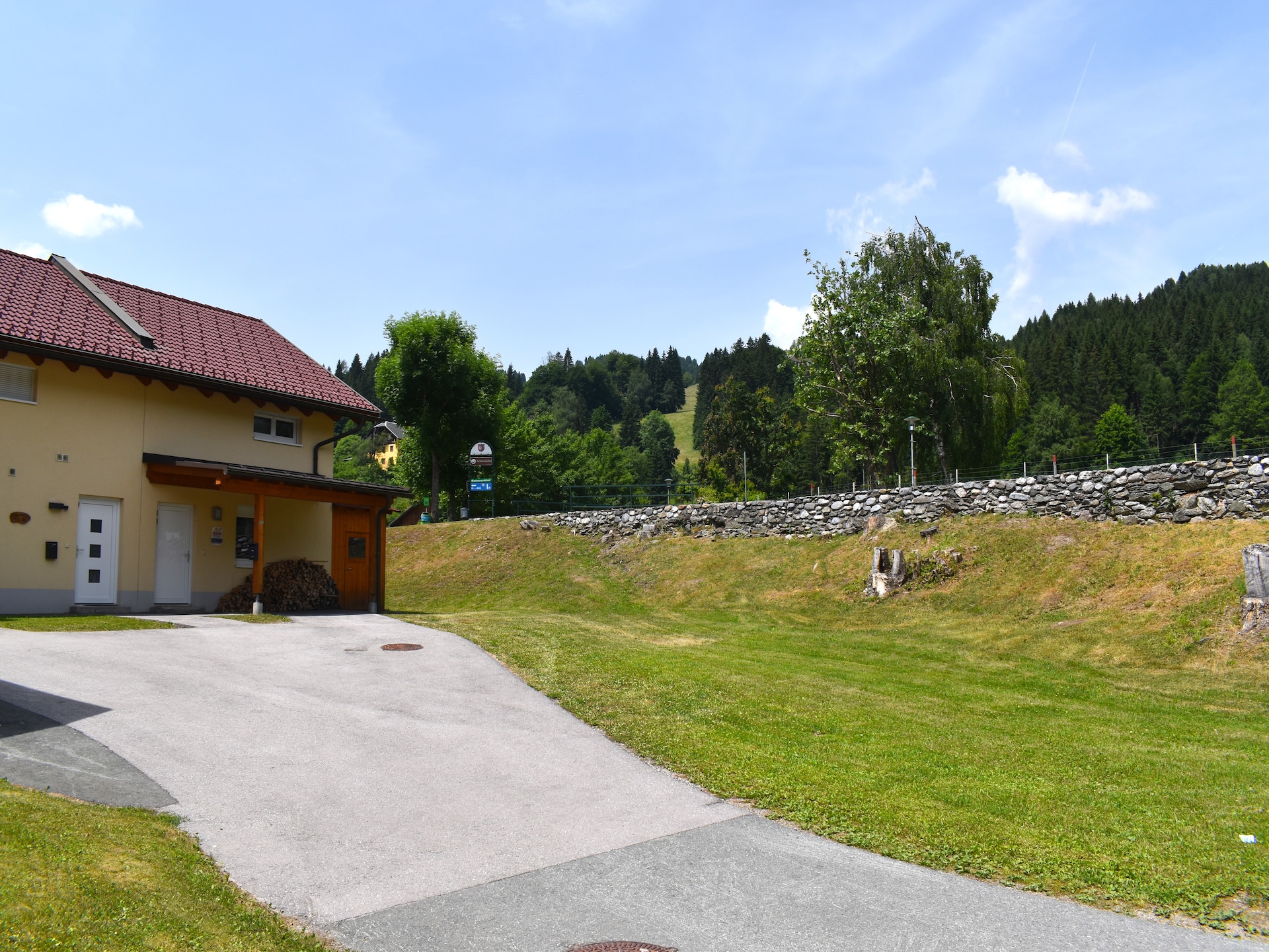 Op 1,0 km van het meer: ruim chalet in Kötschach-Mauthen voor 8 personen - foto 5