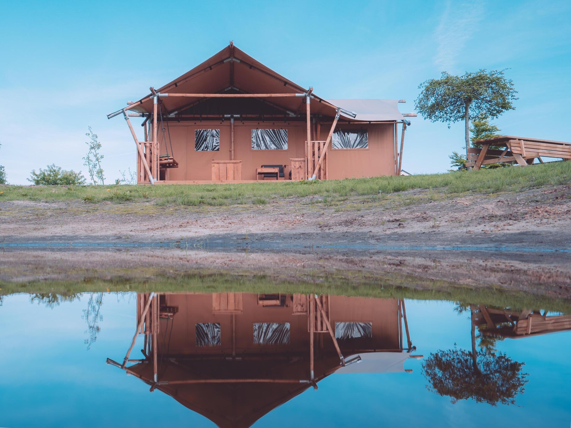 Luxe glampingtent met uitzicht op Kuinderbos in Bant, Flevoland - foto 13