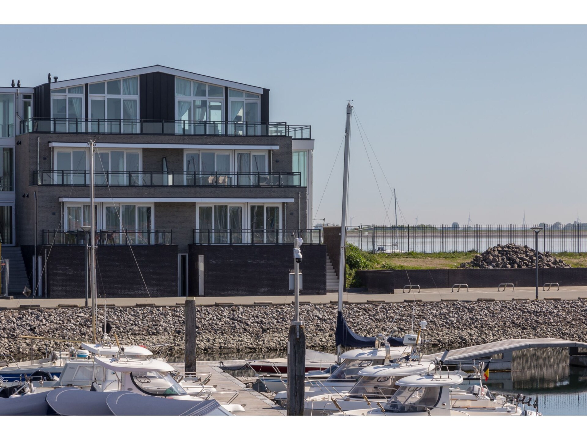 Luxe appartement met uitzicht over jachthaven en Krabbenkreek - foto 6