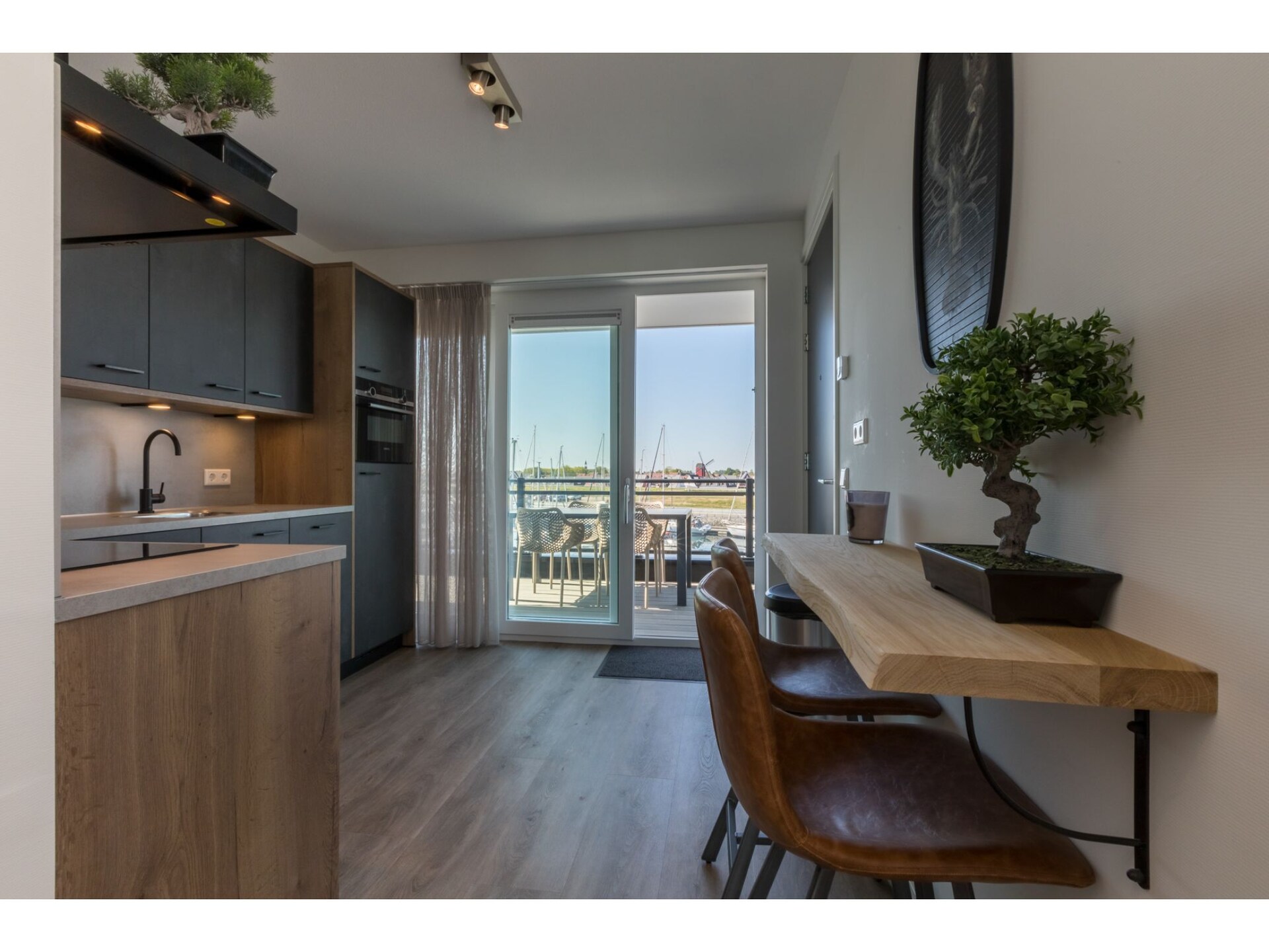 Luxe appartement met uitzicht over jachthaven en Krabbenkreek - foto 9