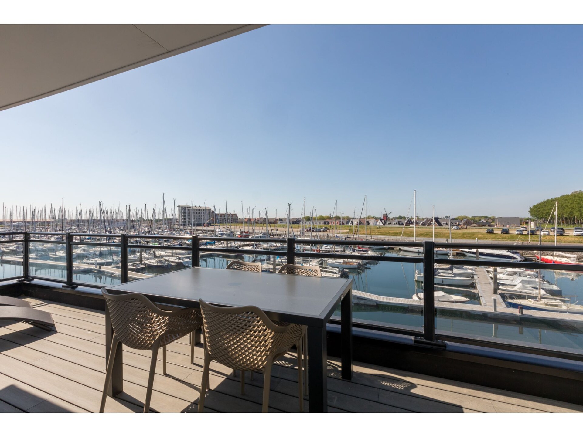 Luxe appartement met uitzicht over jachthaven en Krabbenkreek - foto 5