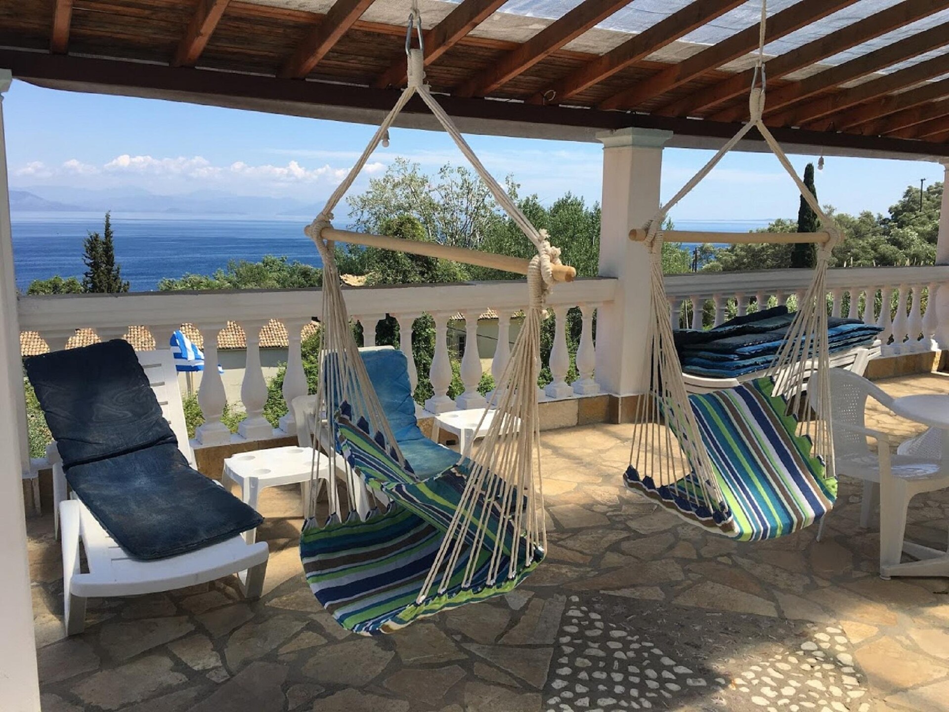 Zonnig appartement met zwembad en uitzicht op zee in Benitses - foto 5
