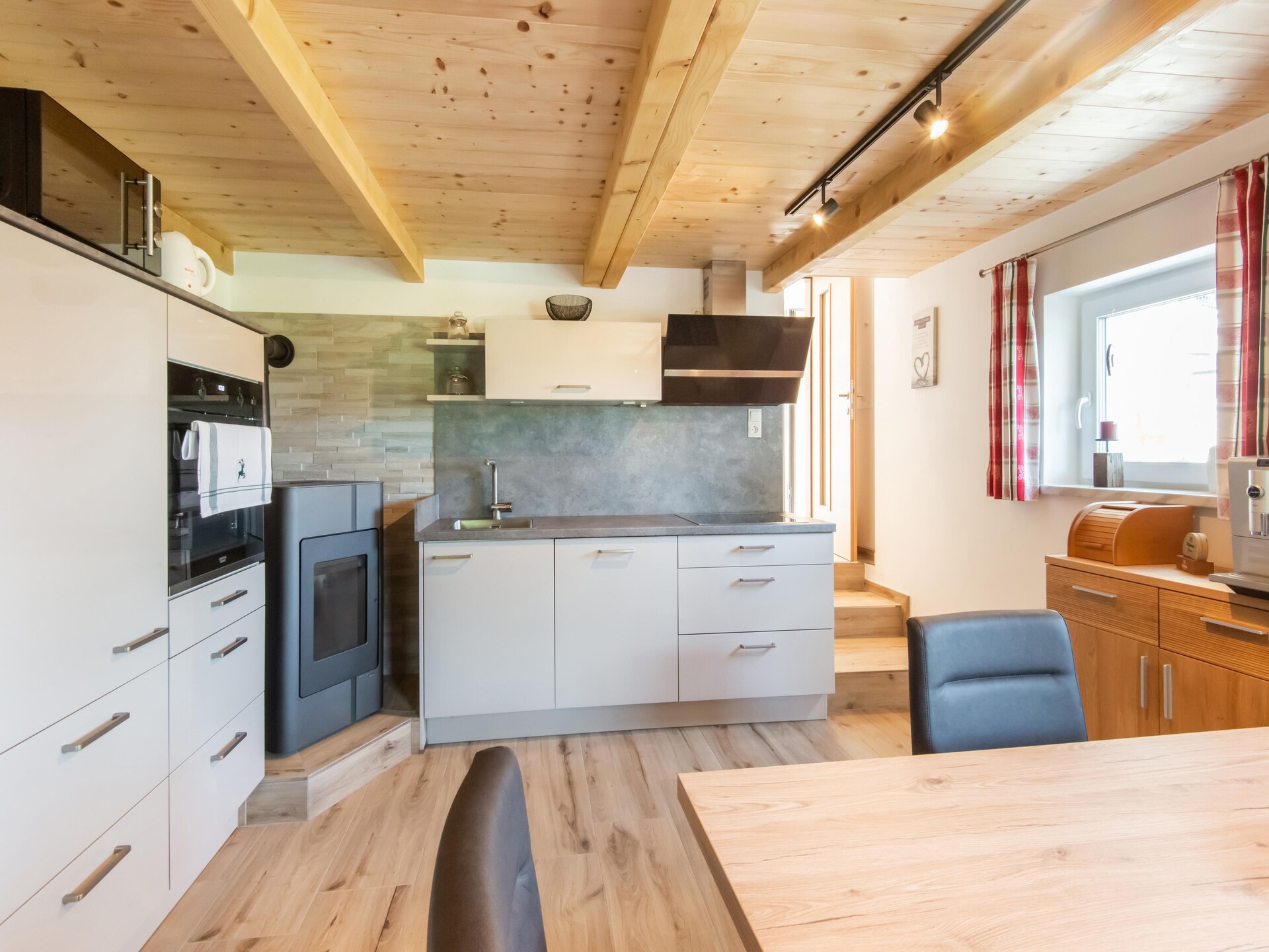 Vrijstaand chalet aan de piste in Bramberg met 2 slaapkamers - foto 11